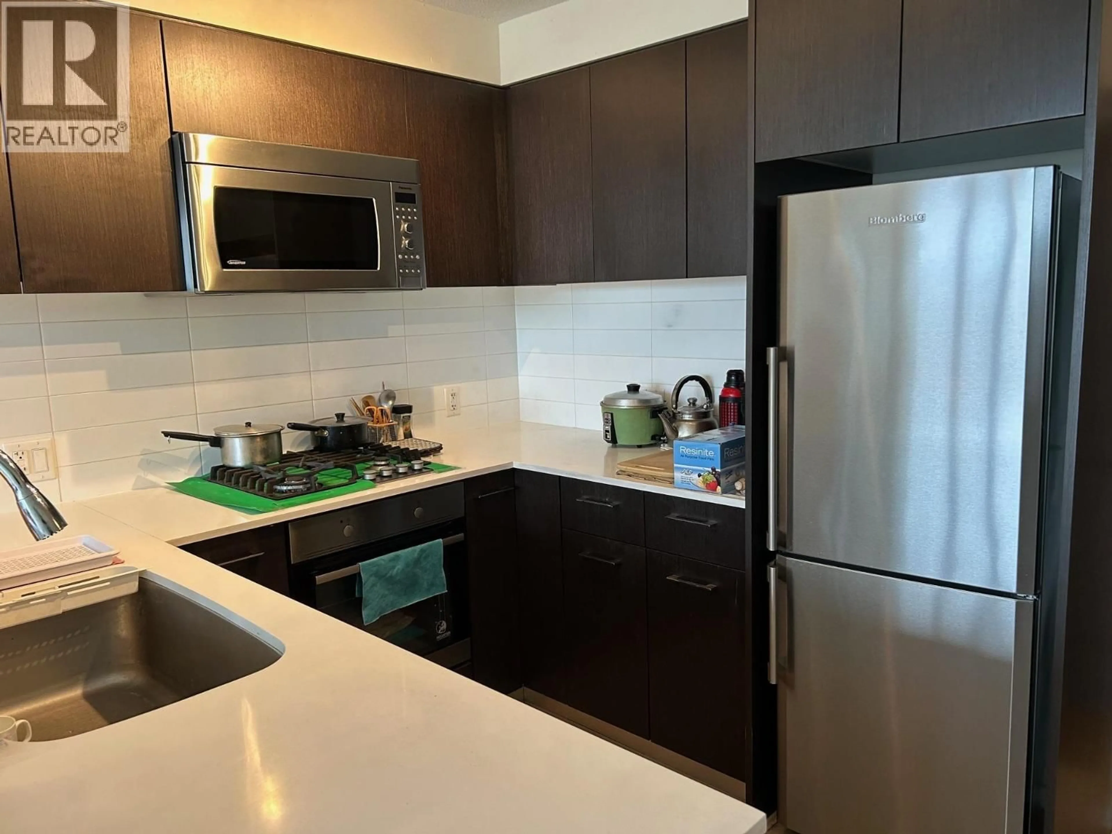 Standard kitchen, unknown for 508 - 7788 ACKROYD ROAD, Richmond British Columbia V6X0M8