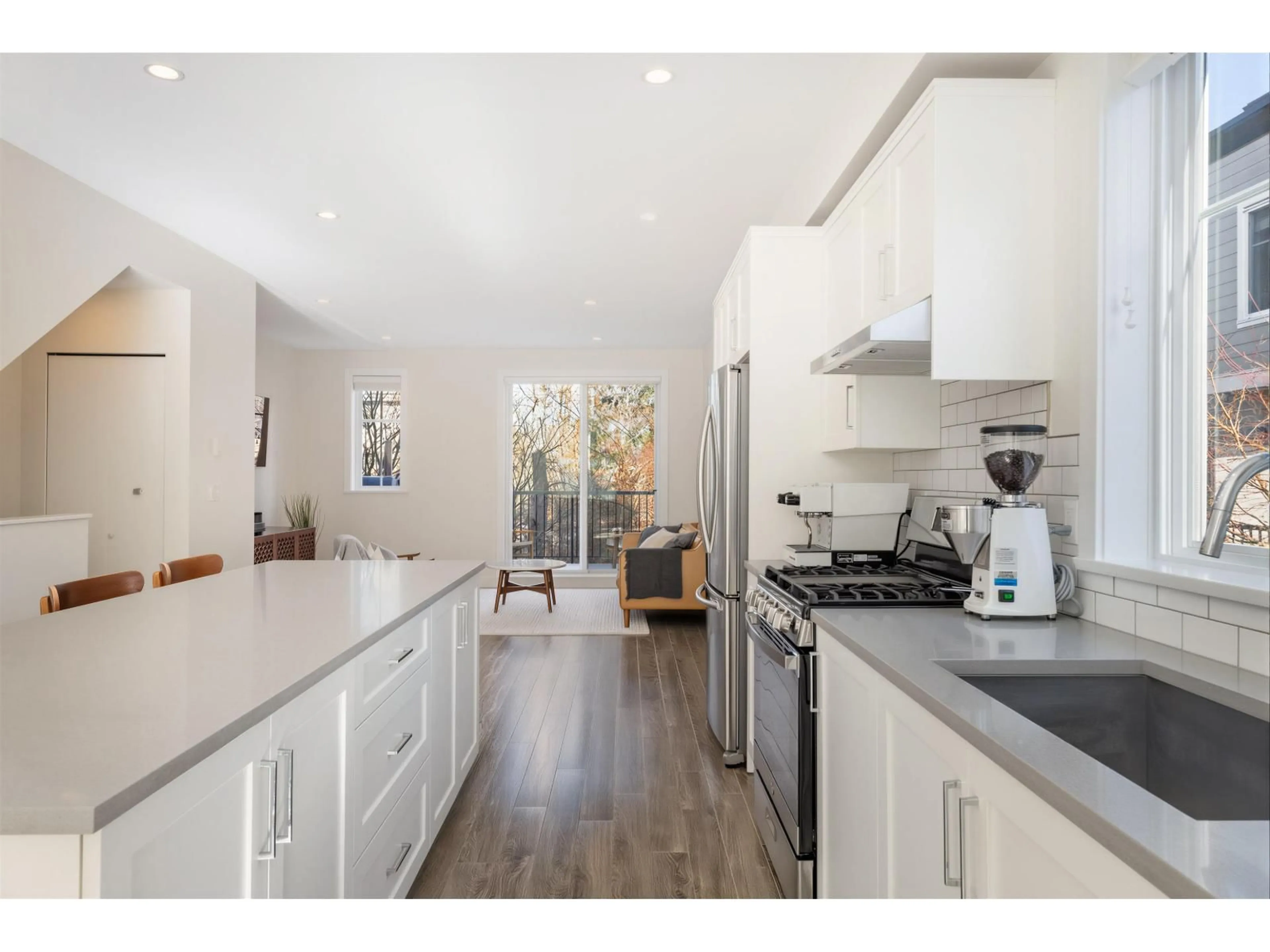 Open concept kitchen, unknown for 35 - 15588 32 AVENUE, Surrey British Columbia V3Z0G3