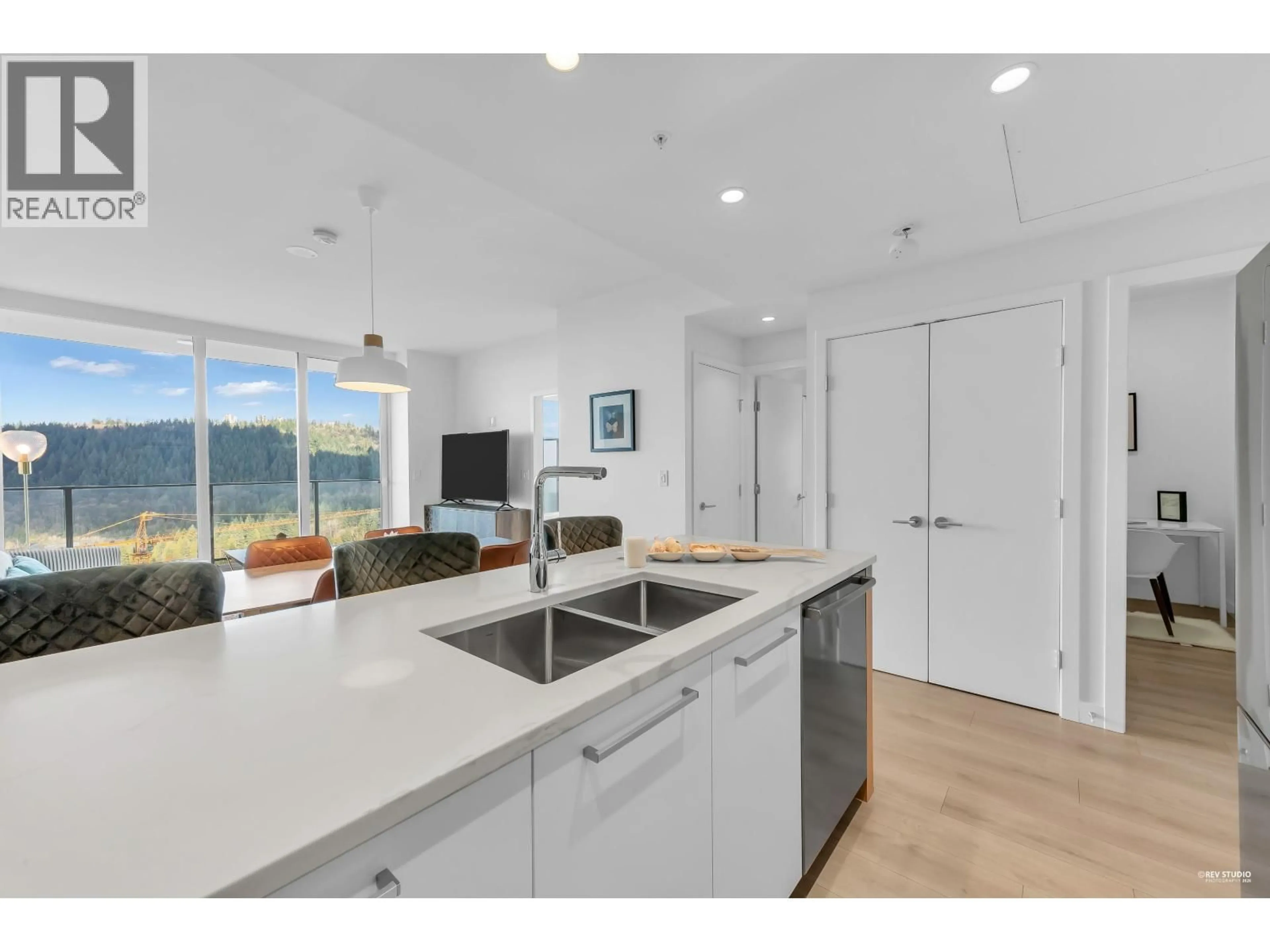 Open concept kitchen, unknown for 3502 - 567 CLARKE ROAD, Coquitlam British Columbia V3J0K7