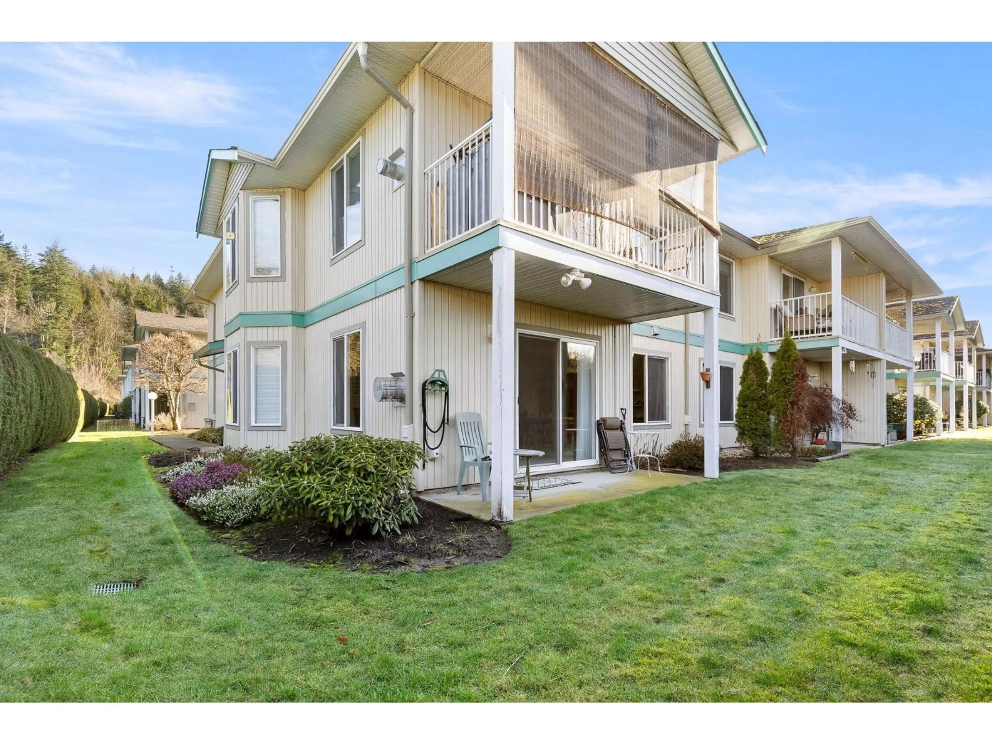 Home with vinyl exterior material, water/lake/river/ocean view for 108 - 9855 QUARRY ROAD, Chilliwack British Columbia V2P3M3