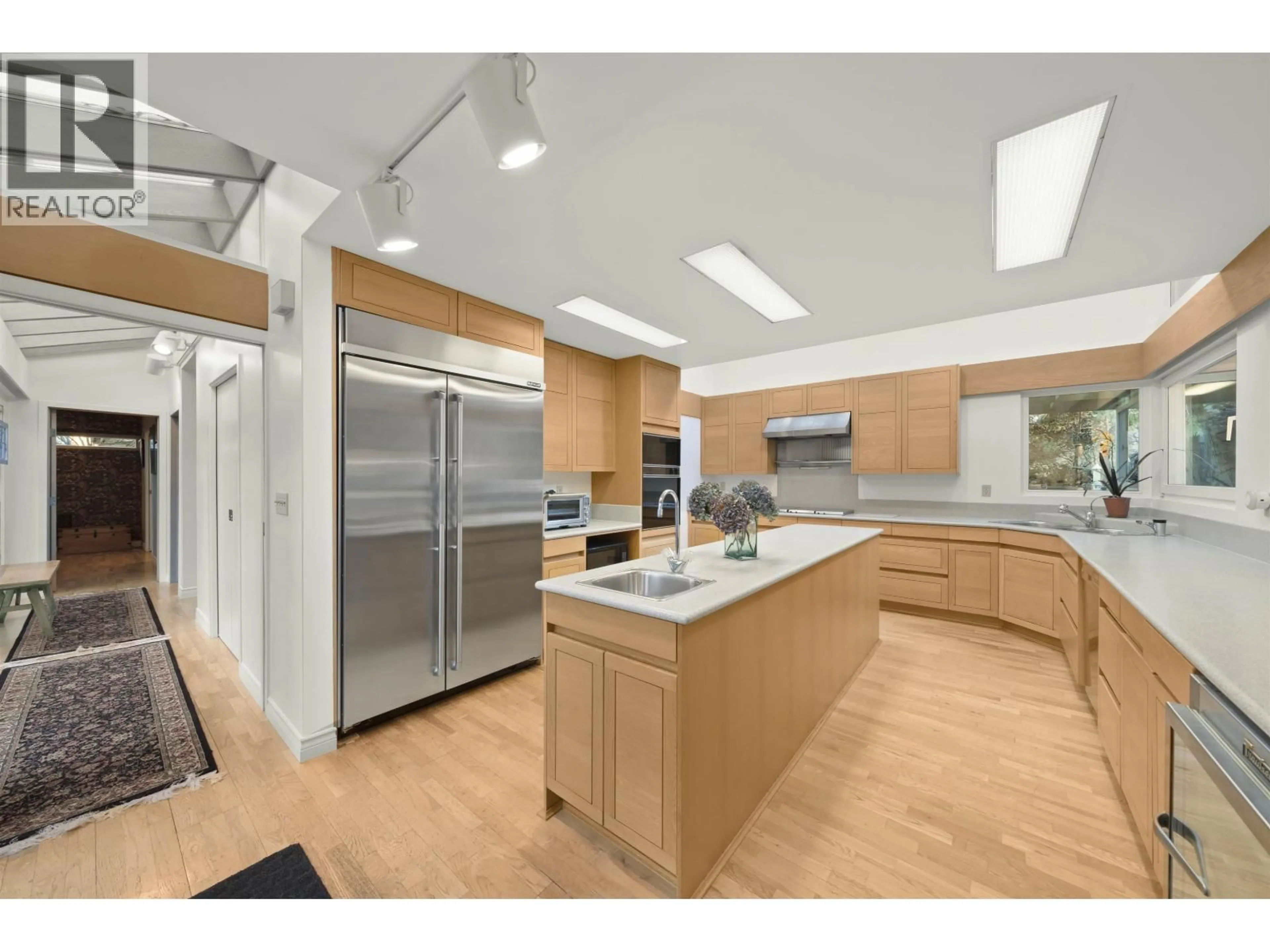 Unknown for 535 ENGLISH BLUFF ROAD, Delta British Columbia V4M2M9