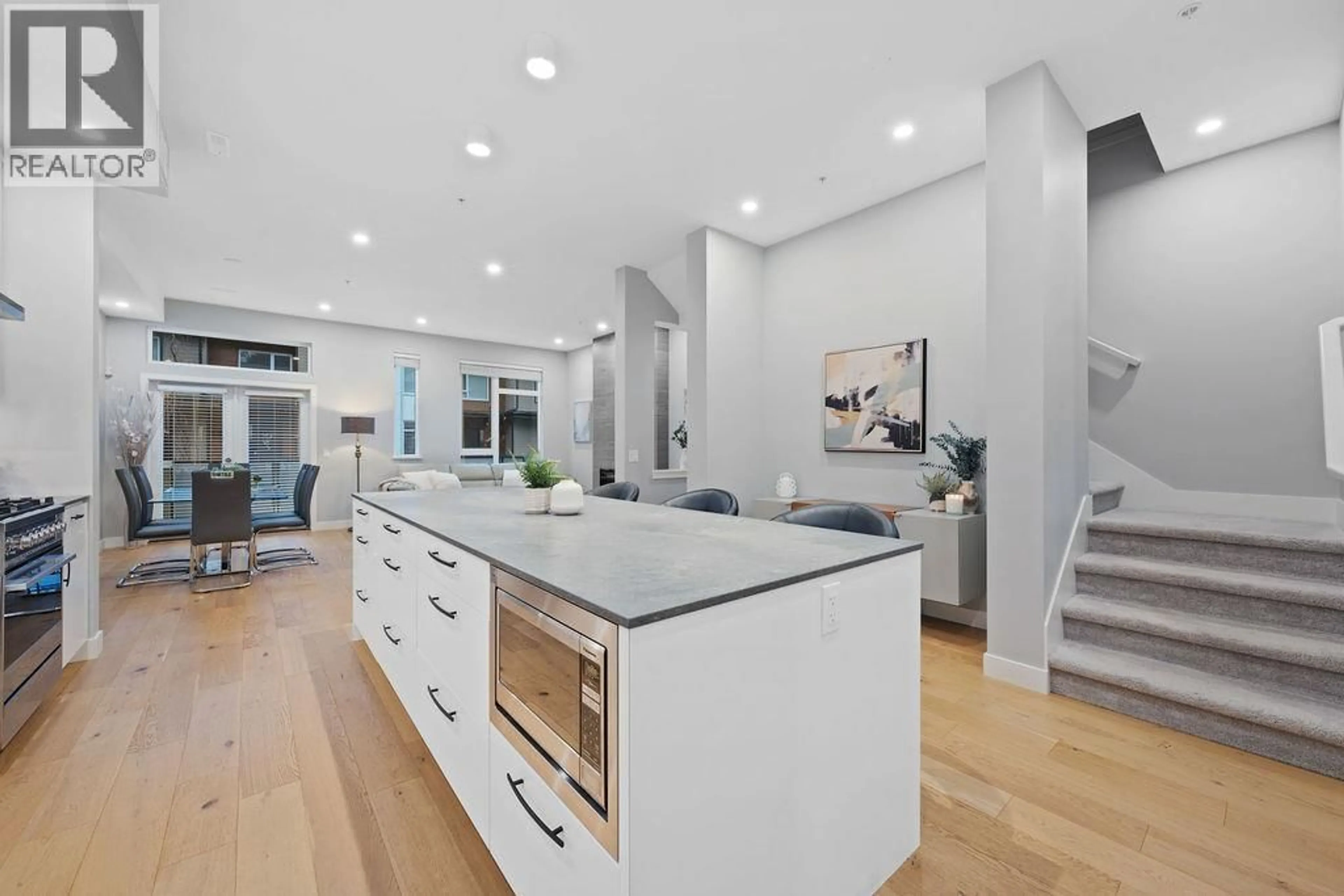 Open concept kitchen, unknown for 4684 CAPILANO ROAD, North Vancouver British Columbia V7R4K3