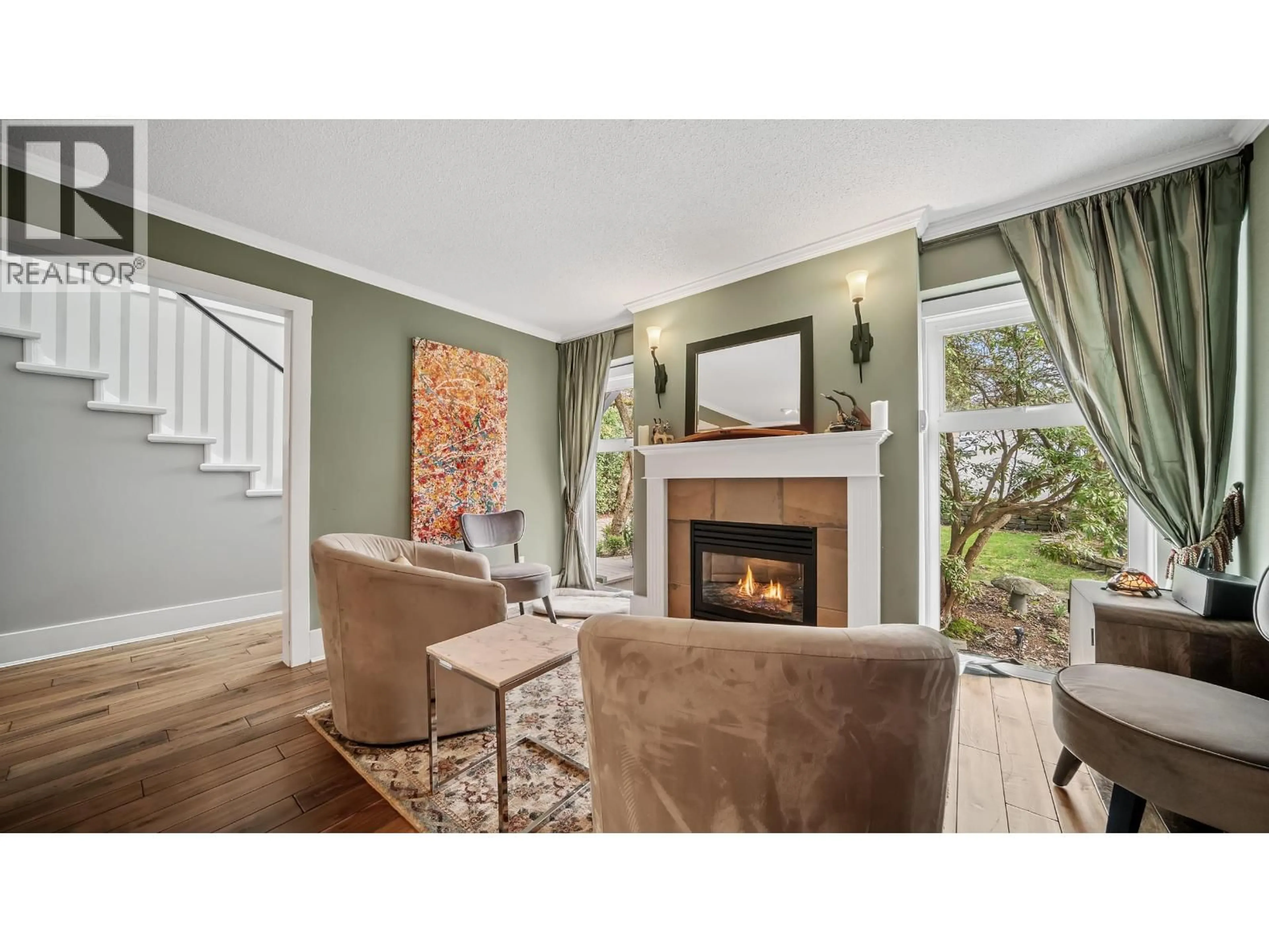 Living room with furniture, unknown for 5503 BROOKDALE COURT, Burnaby British Columbia V5B2C6