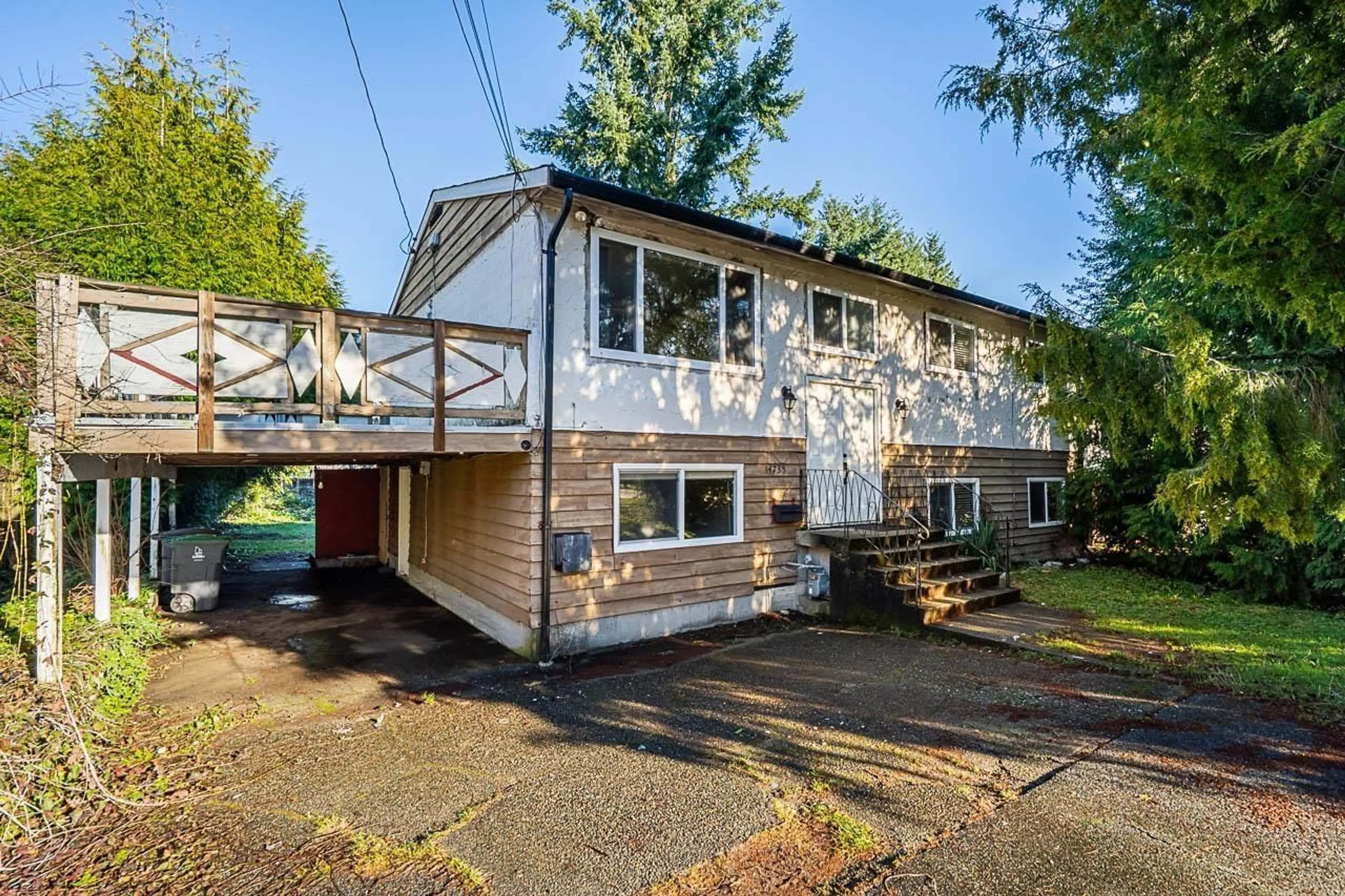 Unknown for 14735 107A AVENUE, Surrey British Columbia V3R1V2