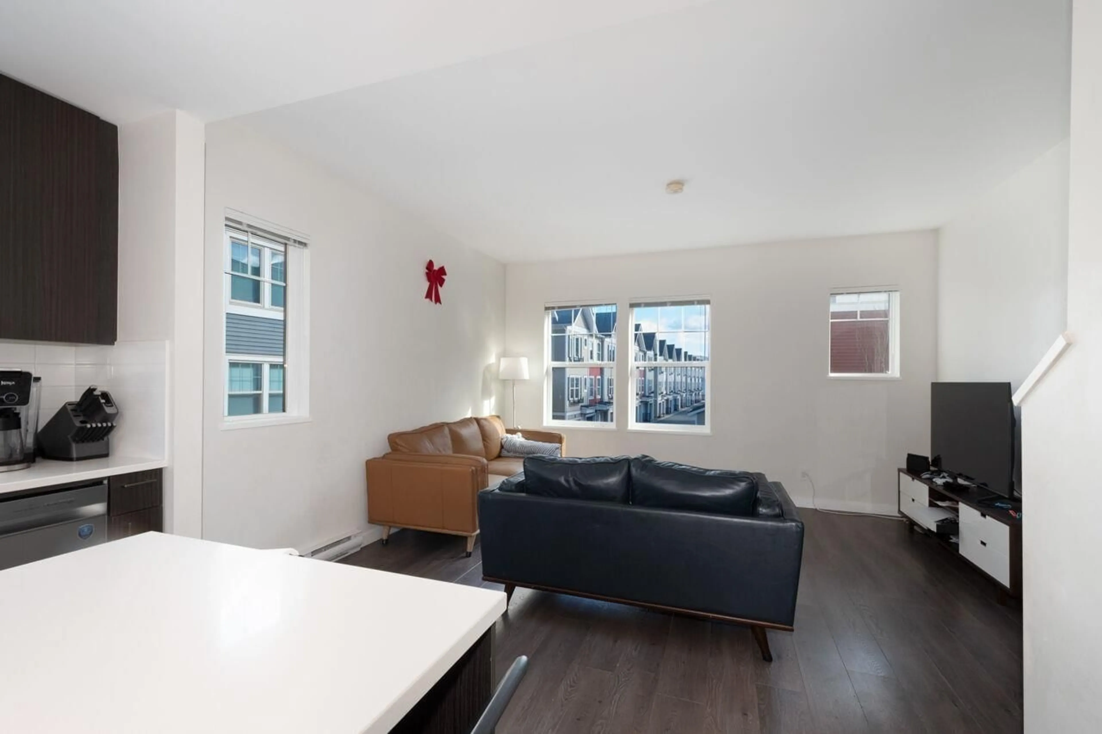 A pic of a room for 142 - 32633 SIMON AVENUE, Abbotsford British Columbia V2T0G9