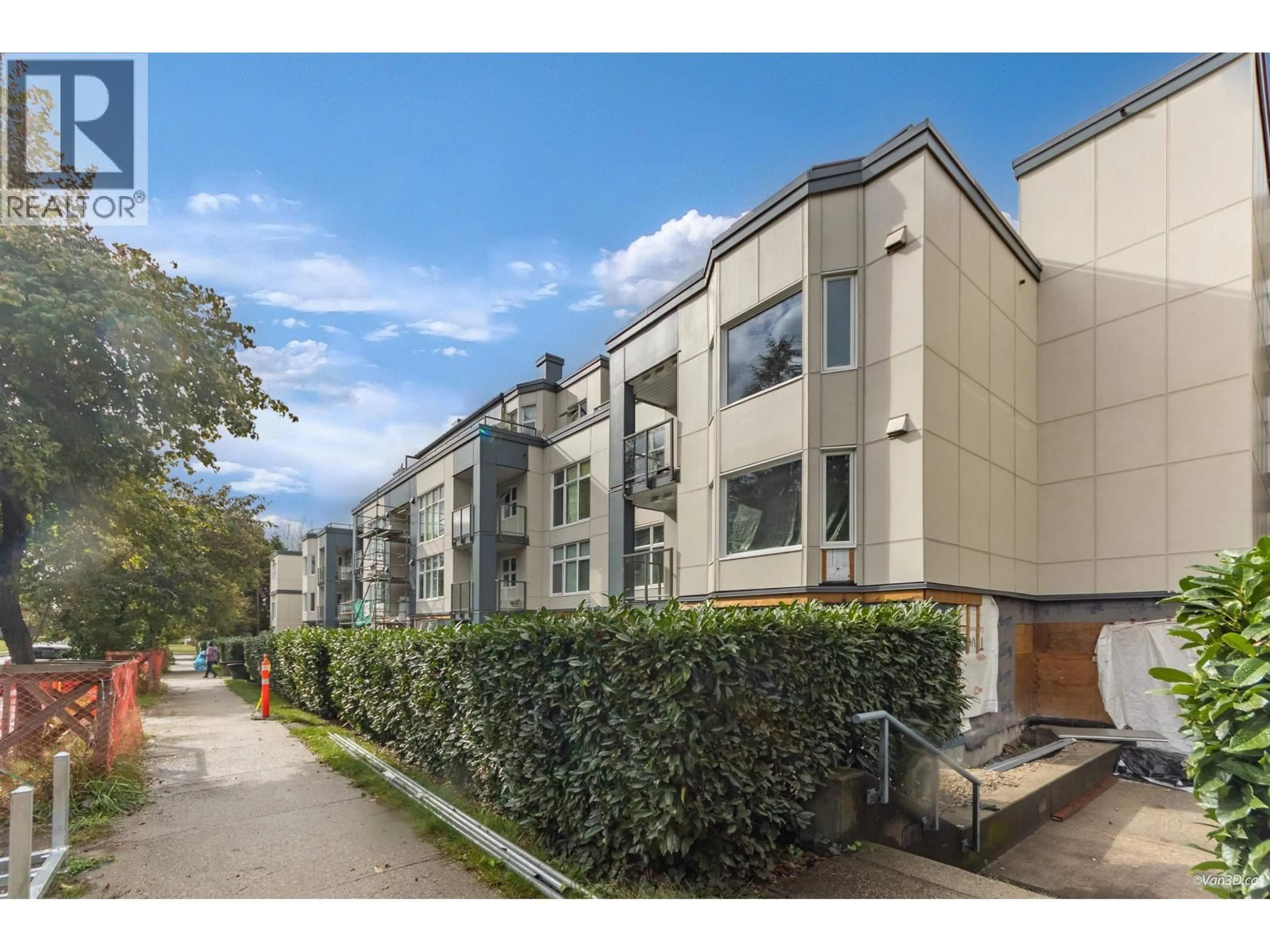 A pic from outside/outdoor area/front of a property/back of a property/a pic from drone, street for 107 - 2533 PENTICTON STREET, Vancouver British Columbia V5M4T8