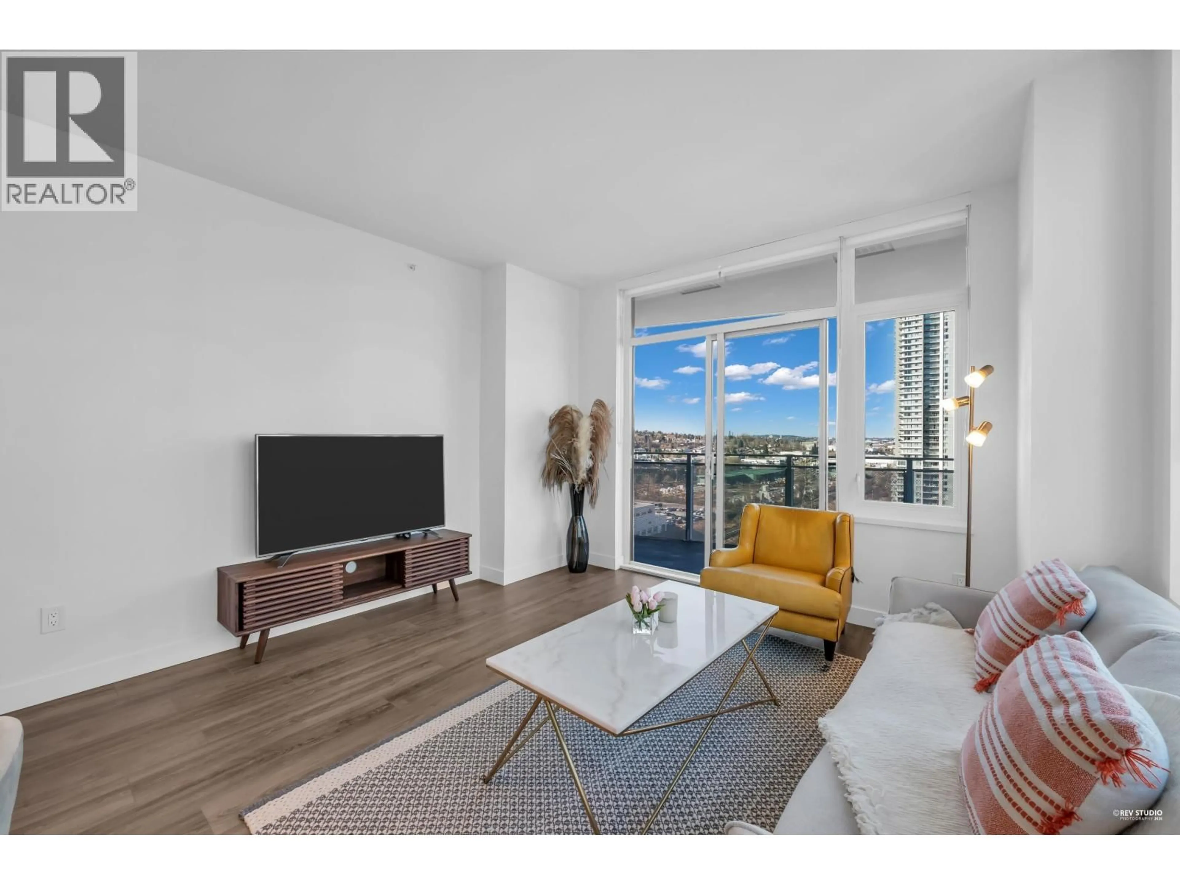 Living room with furniture, unknown for 1307 - 4433 ALASKA STREET, Burnaby British Columbia V5C5T3