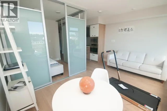 611 - 1783 MANITOBA STREET, Vancouver 5