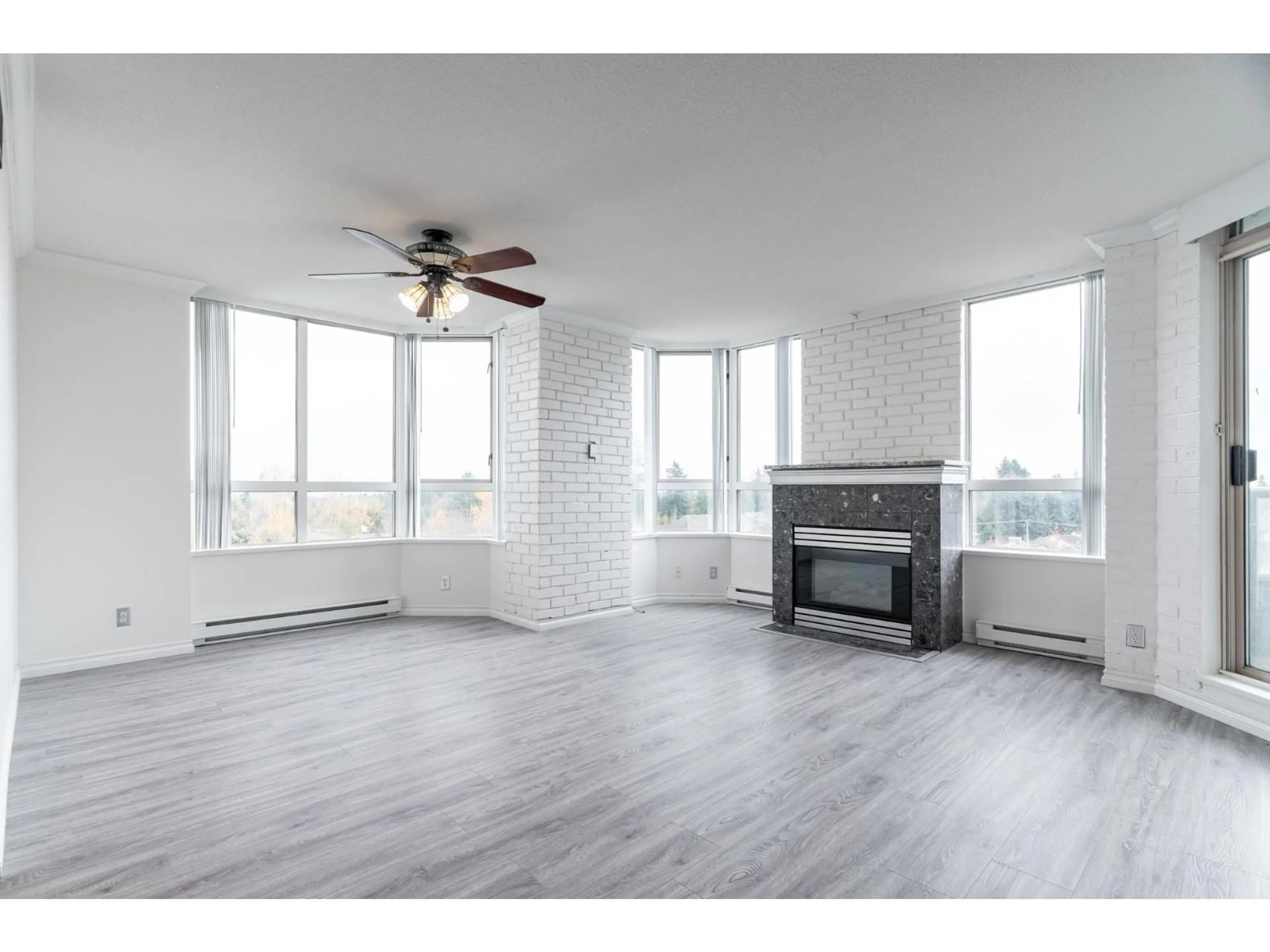 A pic of a room for 808 - 10082 148 STREET, Surrey British Columbia V3R0S3