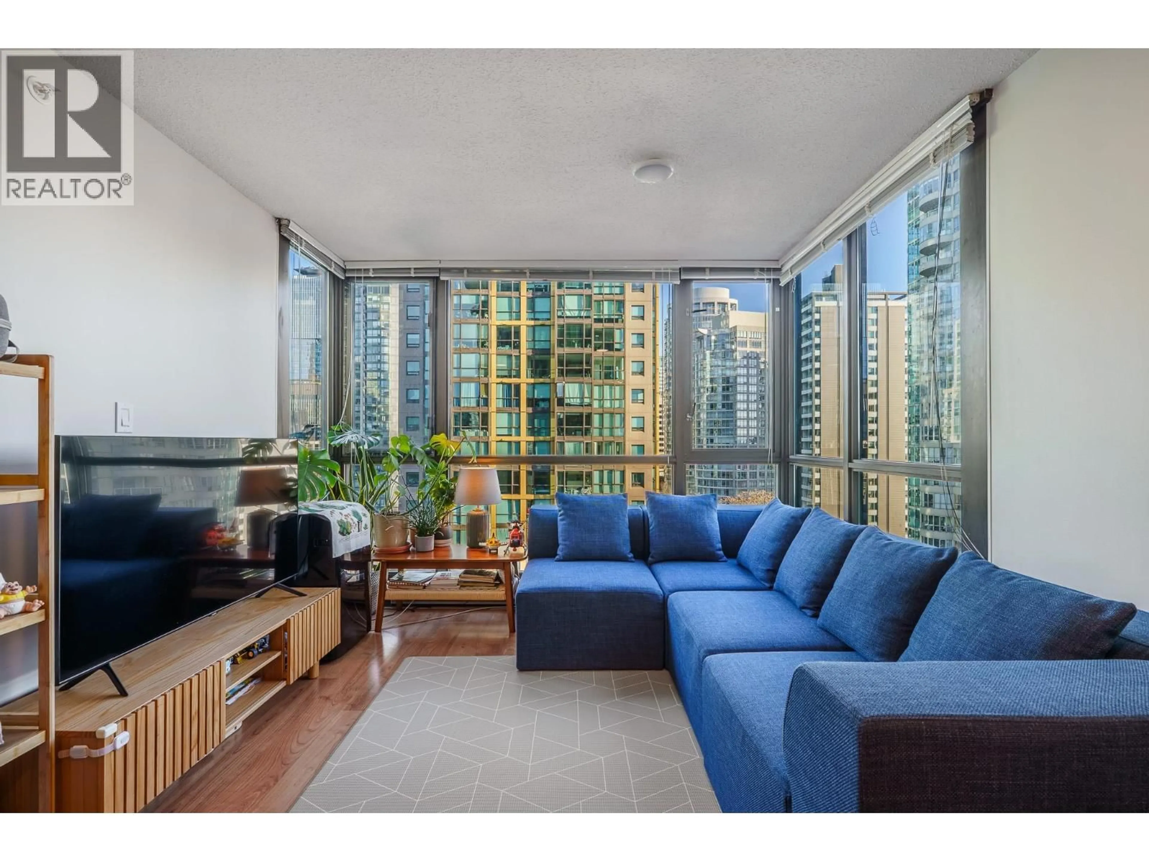 Living room with furniture, unknown for 1706 - 1367 ALBERNI STREET, Vancouver British Columbia V6E4R9