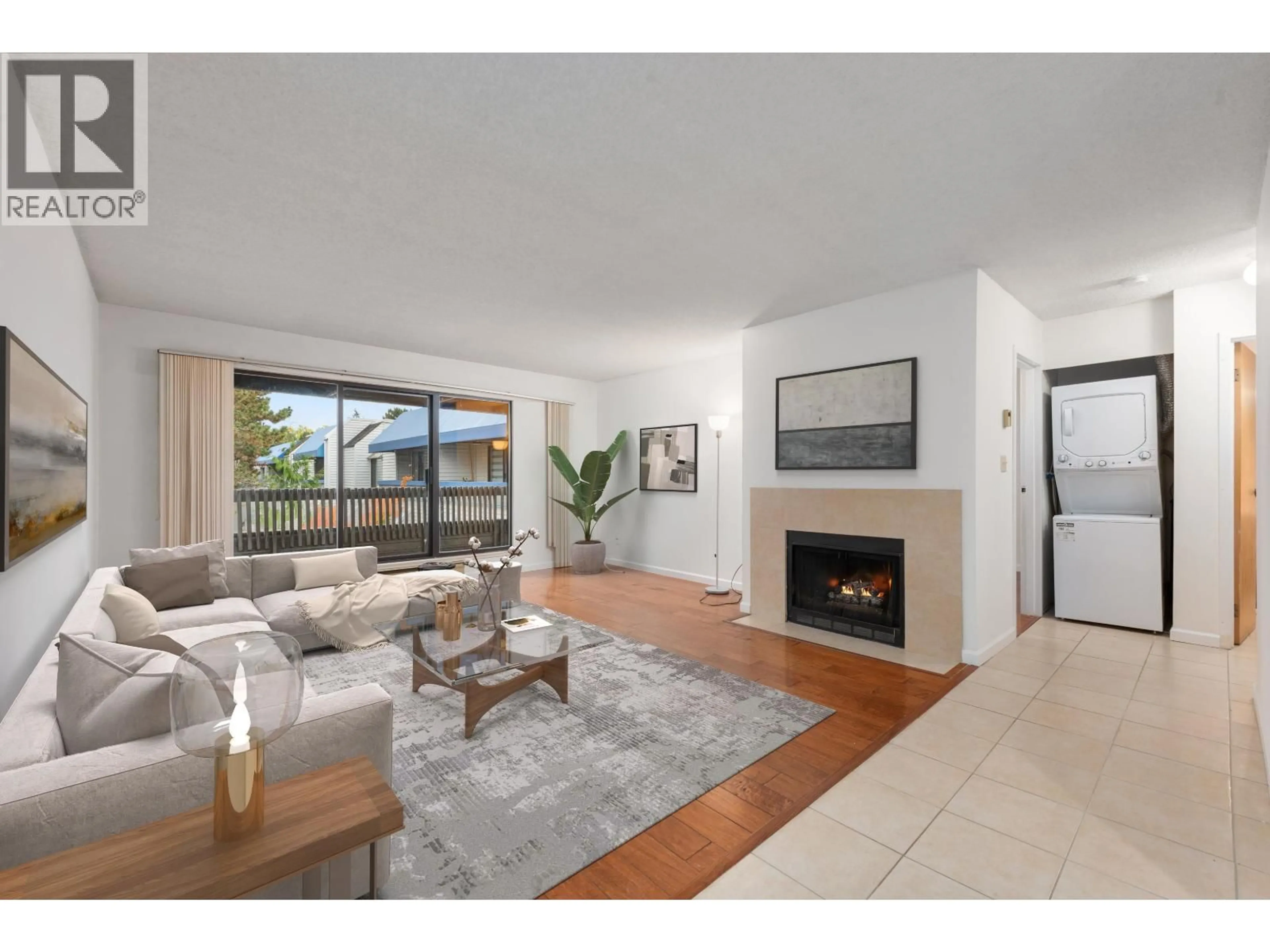 Living room with furniture, unknown for 318 - 5800 COONEY ROAD, Richmond British Columbia V6X3A8