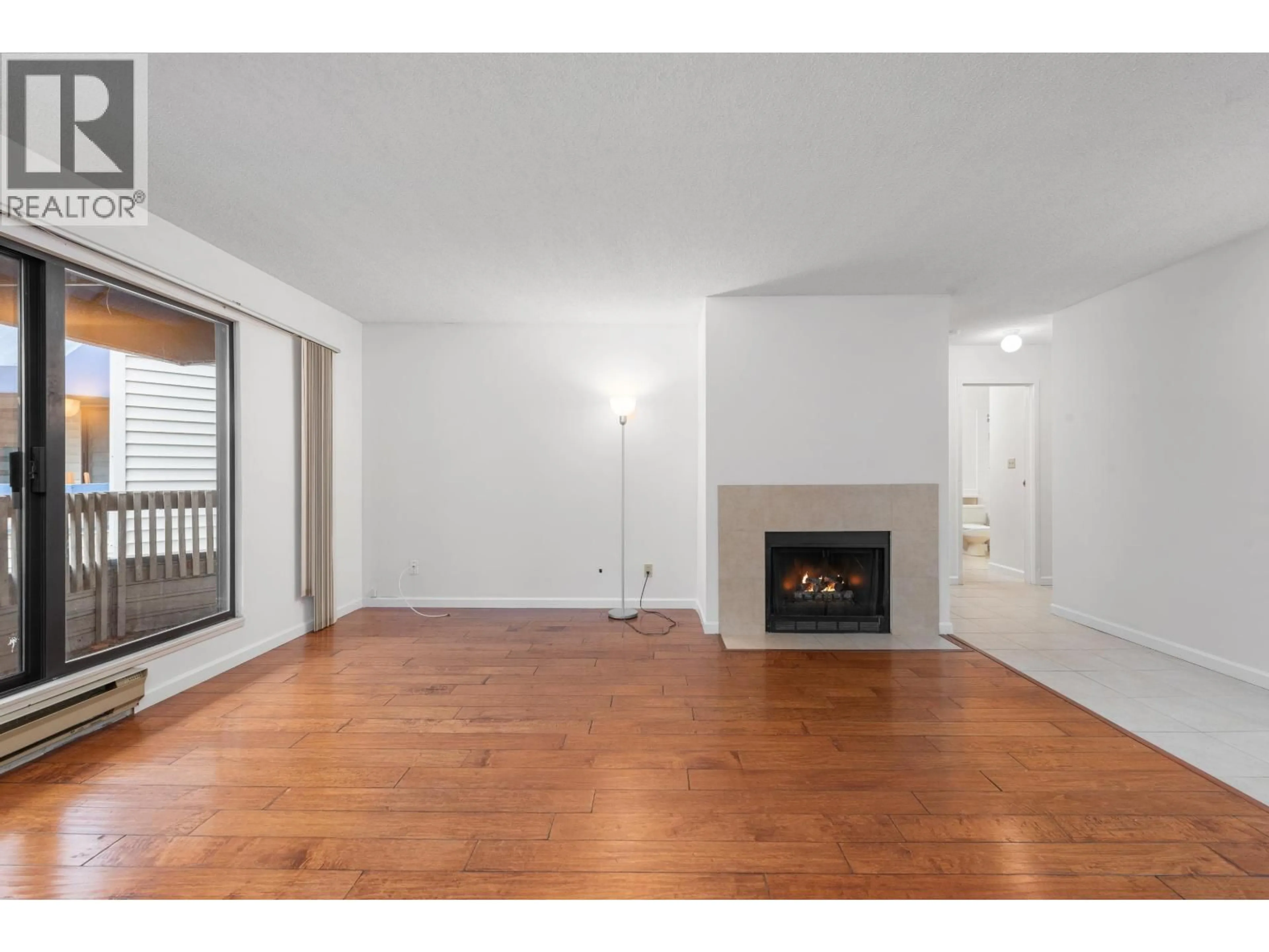 A pic of a room for 318 - 5800 COONEY ROAD, Richmond British Columbia V6X3A8