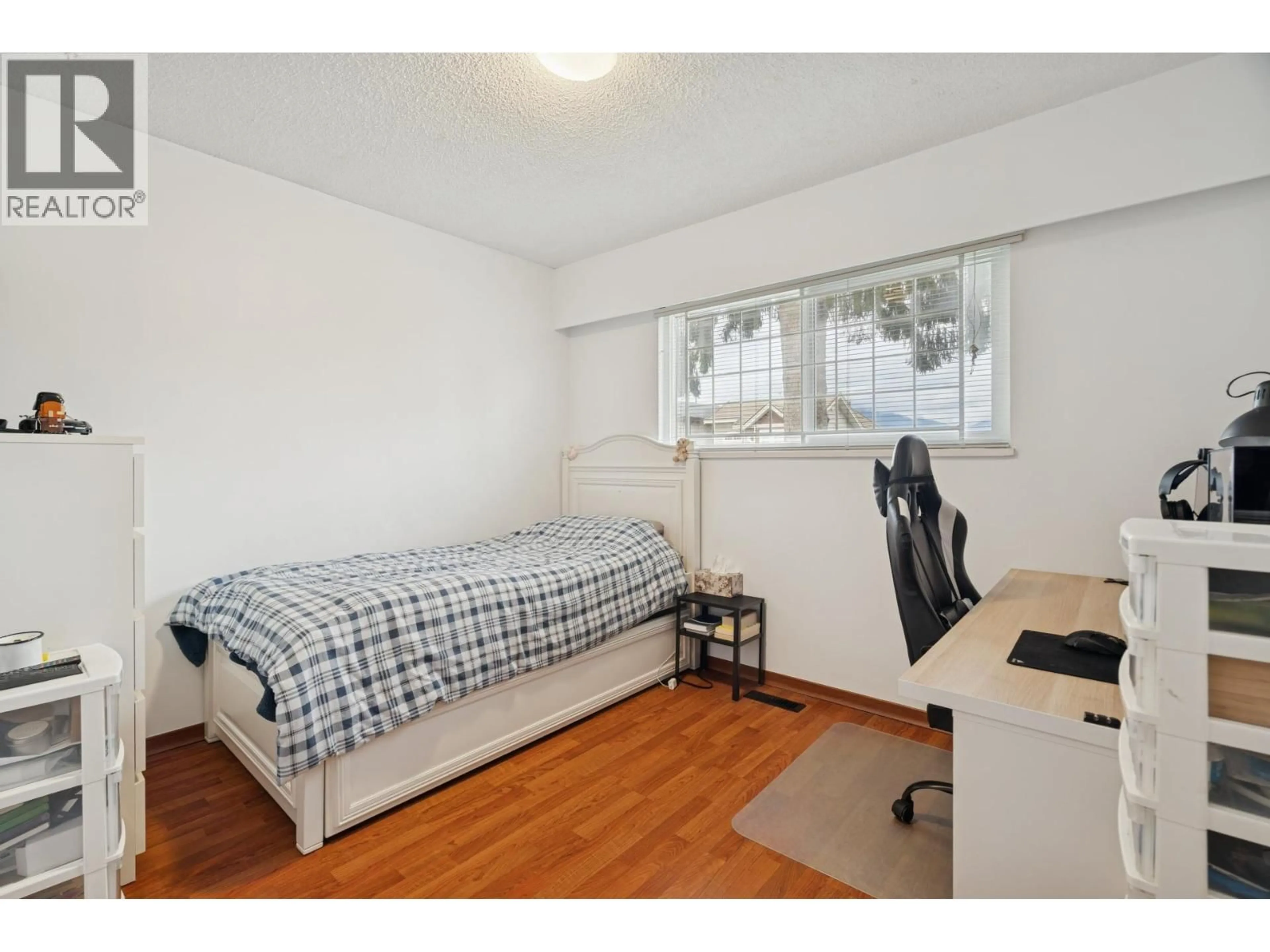 A pic of a room for 4356 OXFORD STREET, Burnaby British Columbia V5C1E4