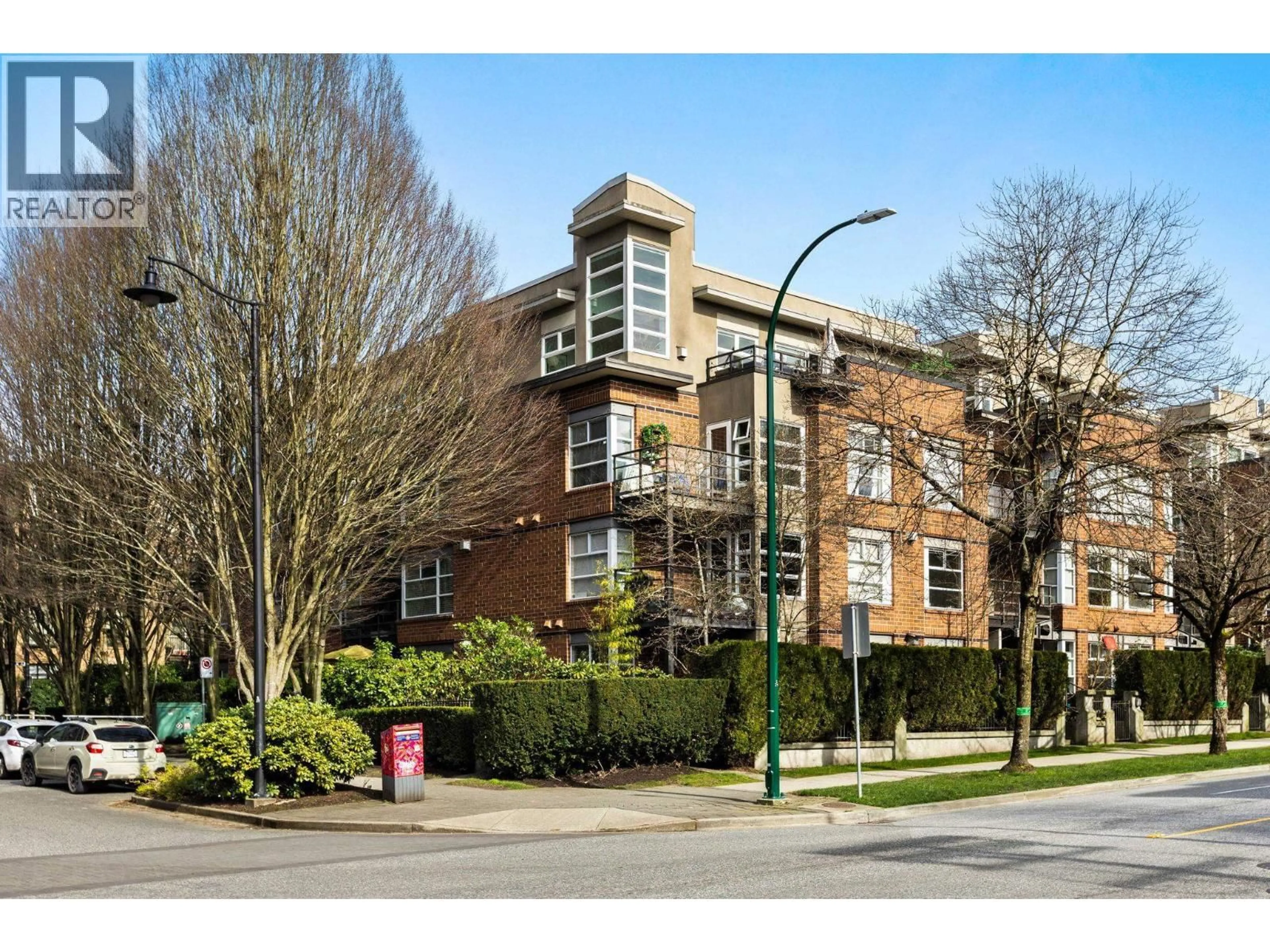 Home with brick exterior material, street for 406 - 2181 12TH AVENUE, Vancouver British Columbia V6K4S8
