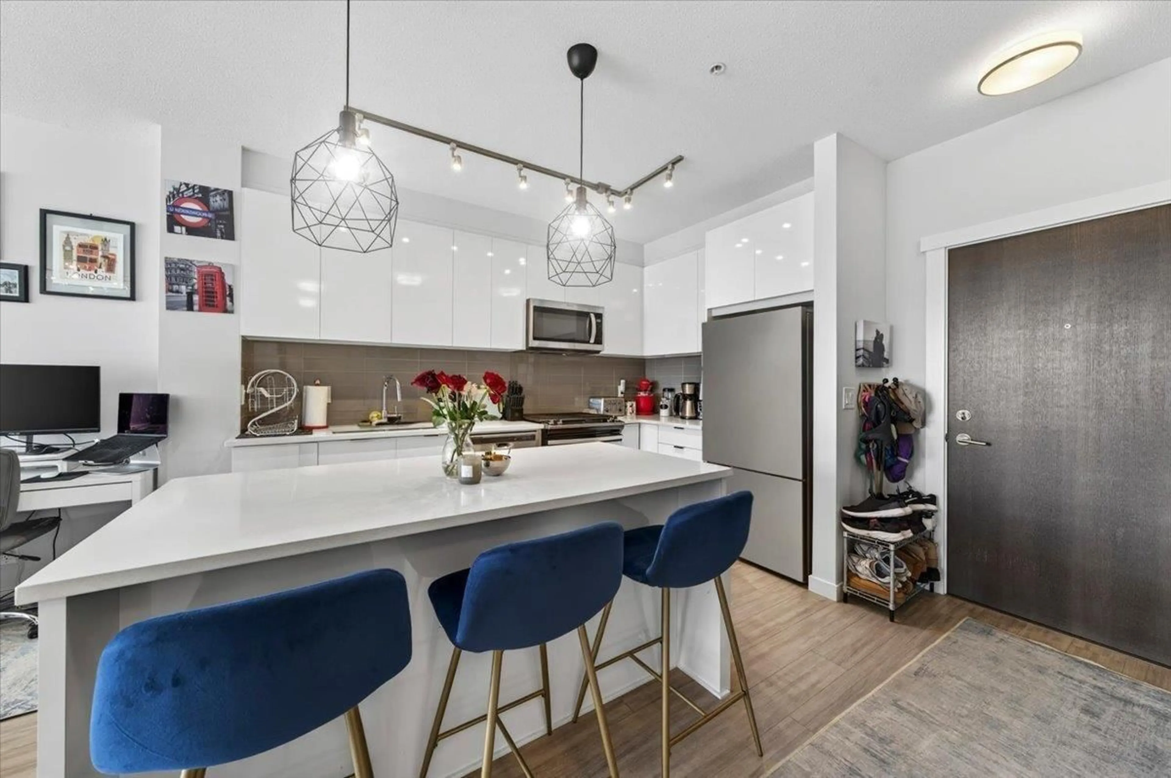 Contemporary kitchen, ceramic/tile floor for C211 - 8150 207 STREET, Langley British Columbia V2Y4J4