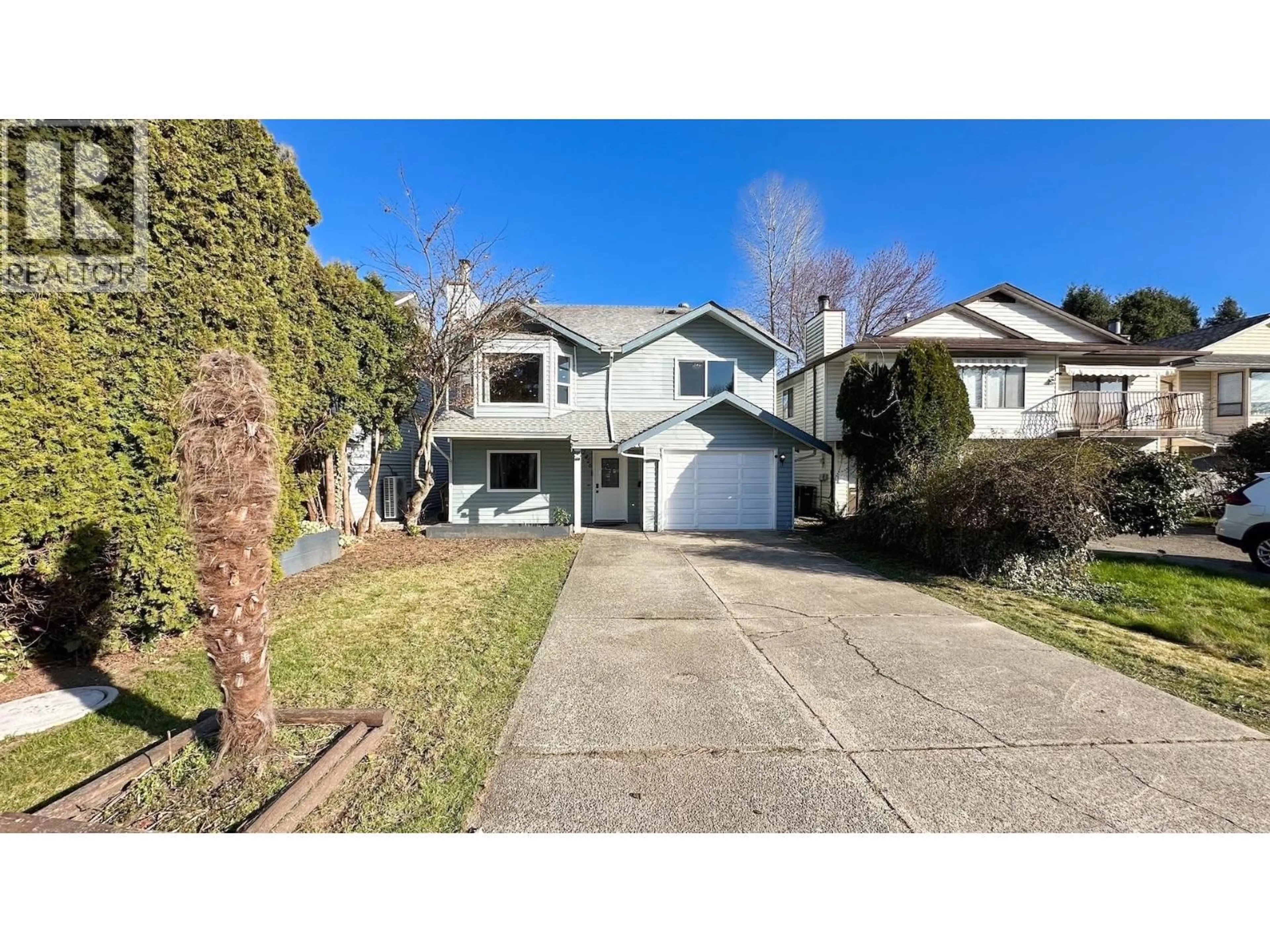 A pic from outside/outdoor area/front of a property/back of a property/a pic from drone, street for 2426 BENNIE PLACE, Port Coquitlam British Columbia V3B7M6
