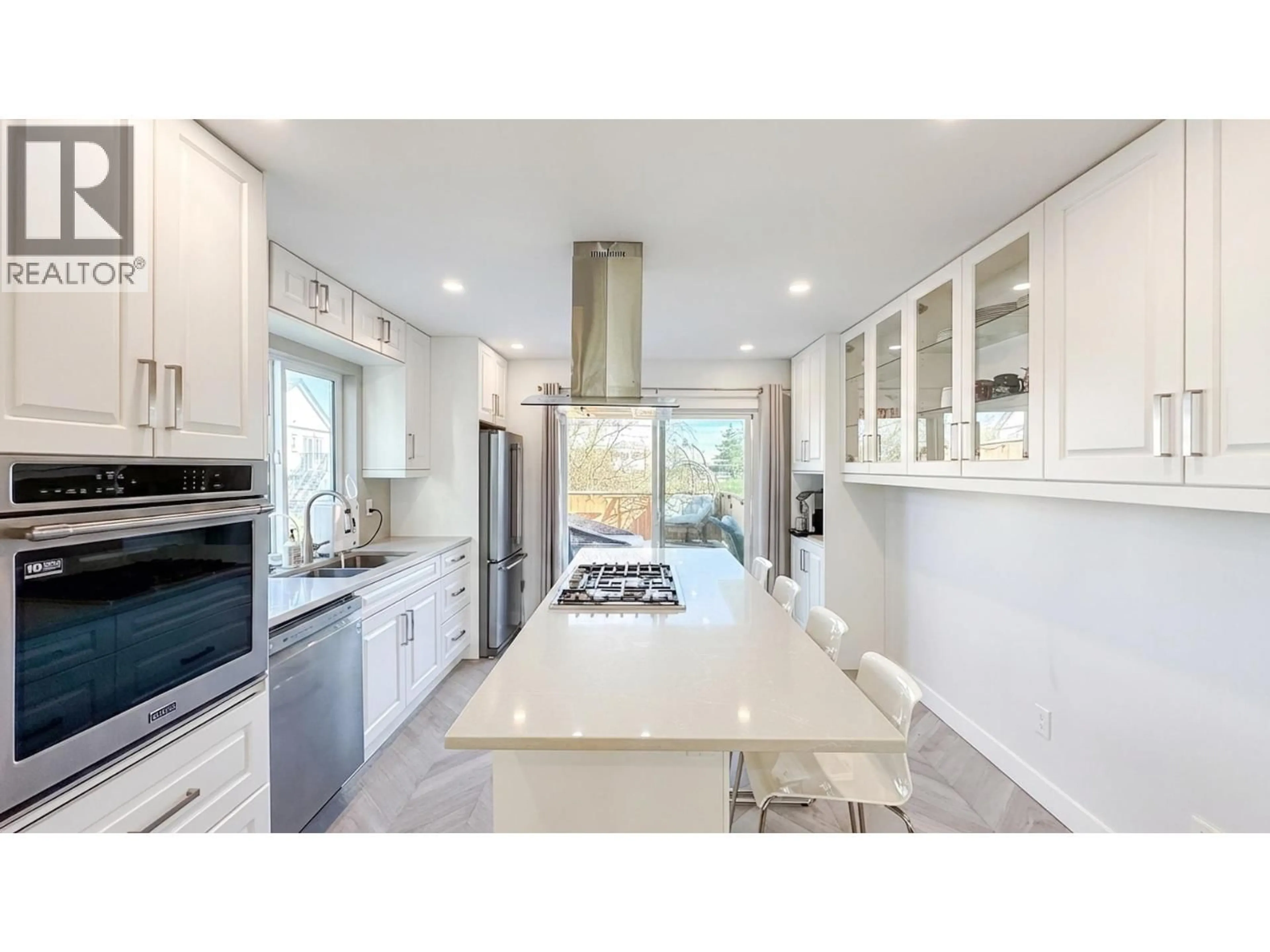 Open concept kitchen, ceramic/tile floor for 2426 BENNIE PLACE, Port Coquitlam British Columbia V3B7M6
