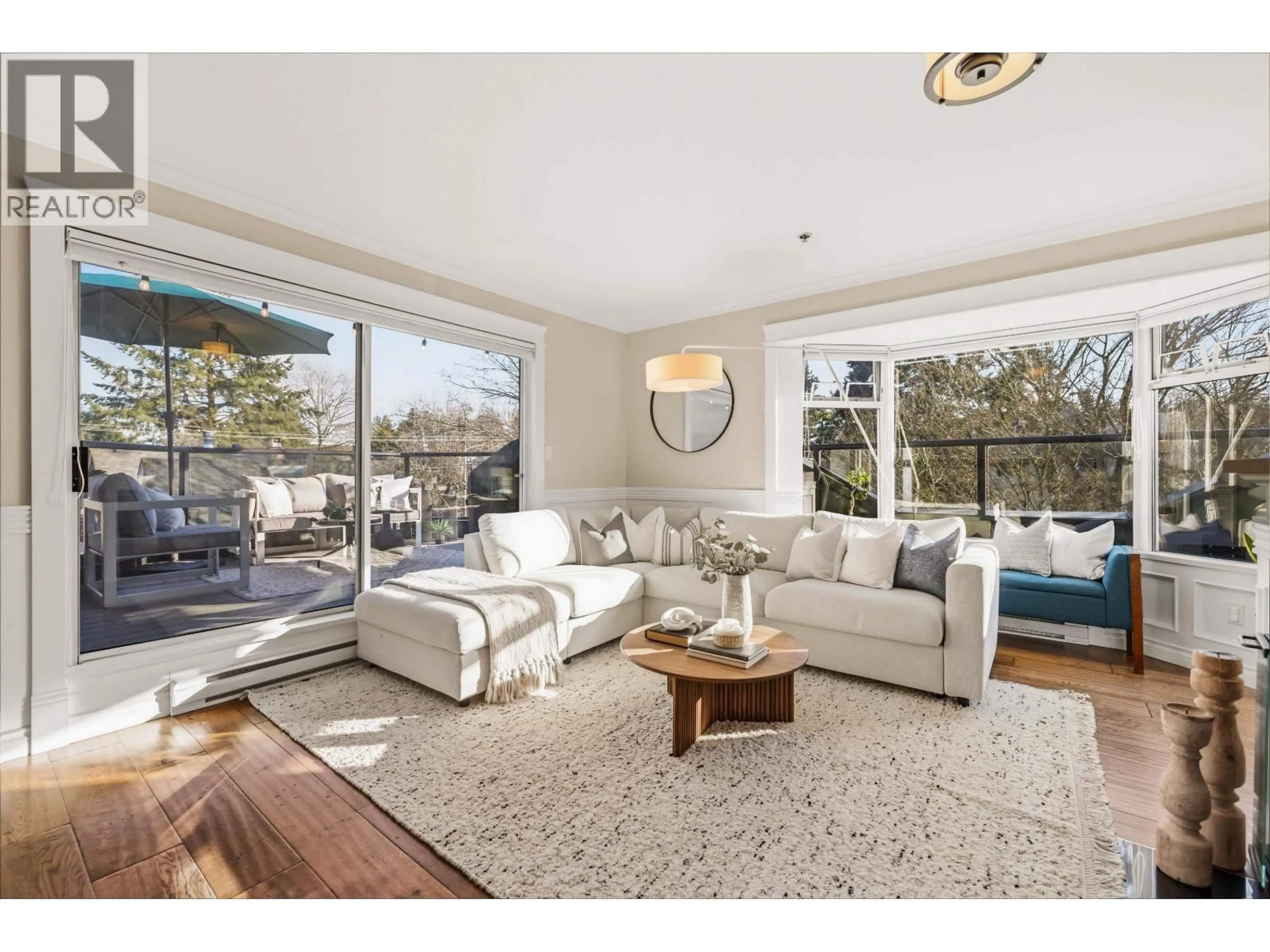 Living room with furniture, unknown for 401 - 1925 2ND AVENUE, Vancouver British Columbia V6J1J2