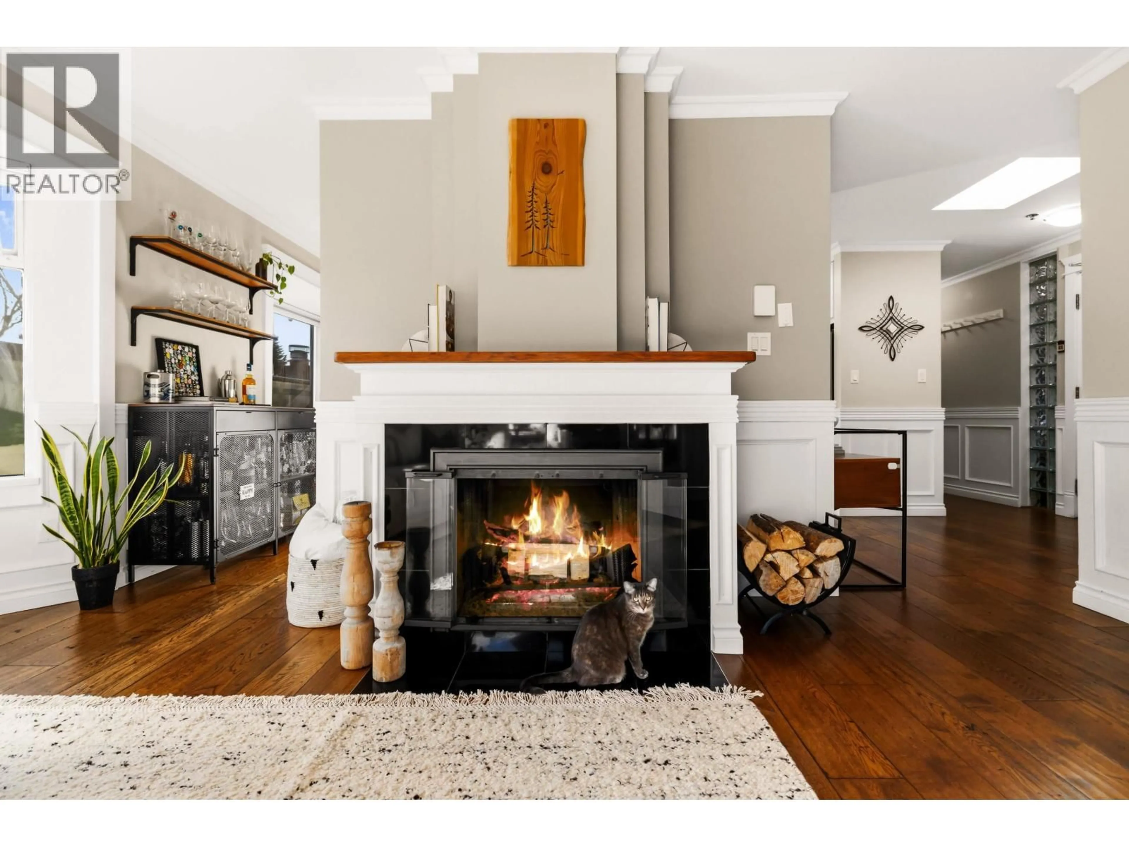 Unknown for 401 - 1925 2ND AVENUE, Vancouver British Columbia V6J1J2