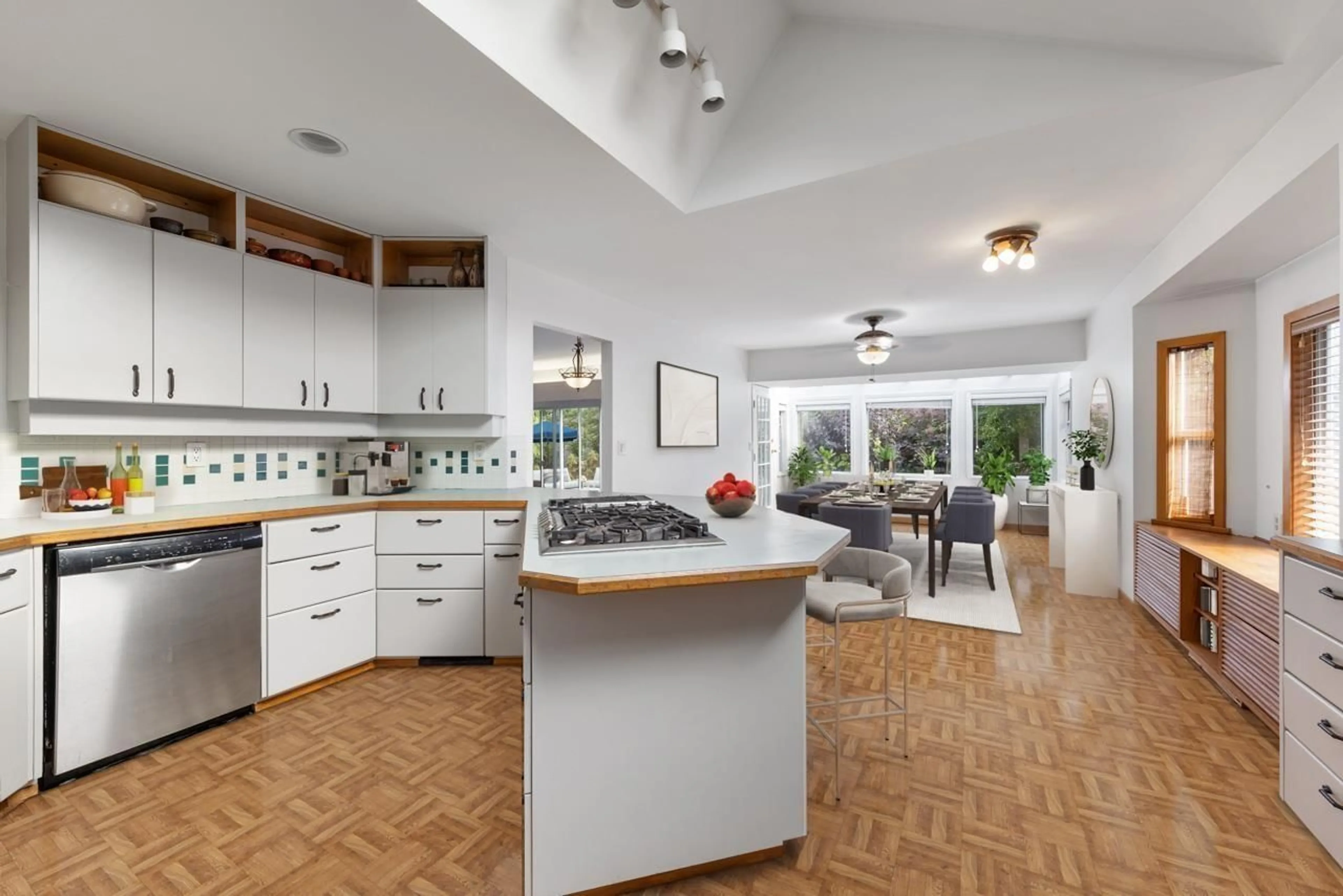 Open concept kitchen, ceramic/tile floor for 14098 20 AVENUE, Surrey British Columbia V4A8P8