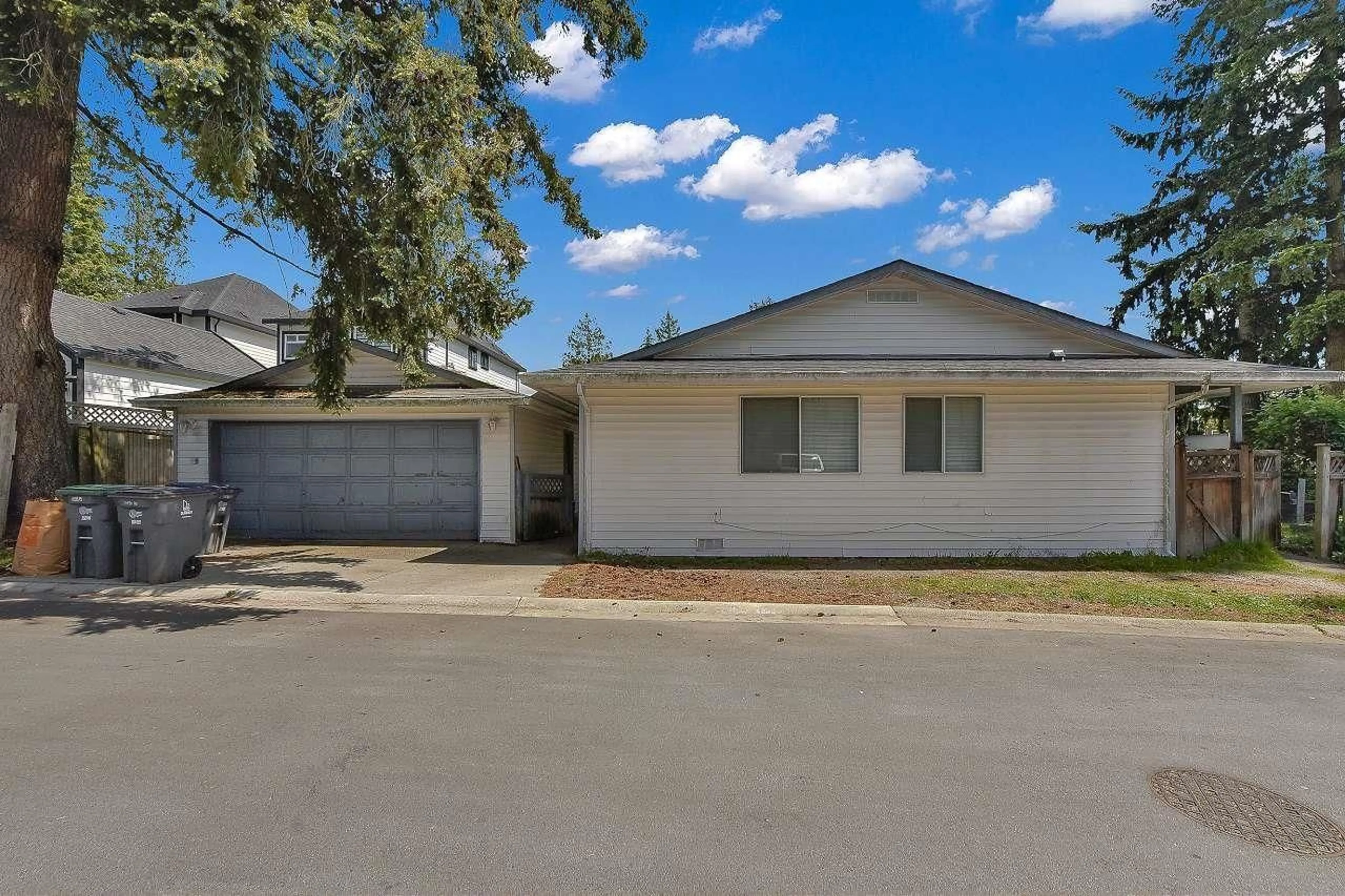 Unknown for 12835 60 AVENUE, Surrey British Columbia V3X2C2