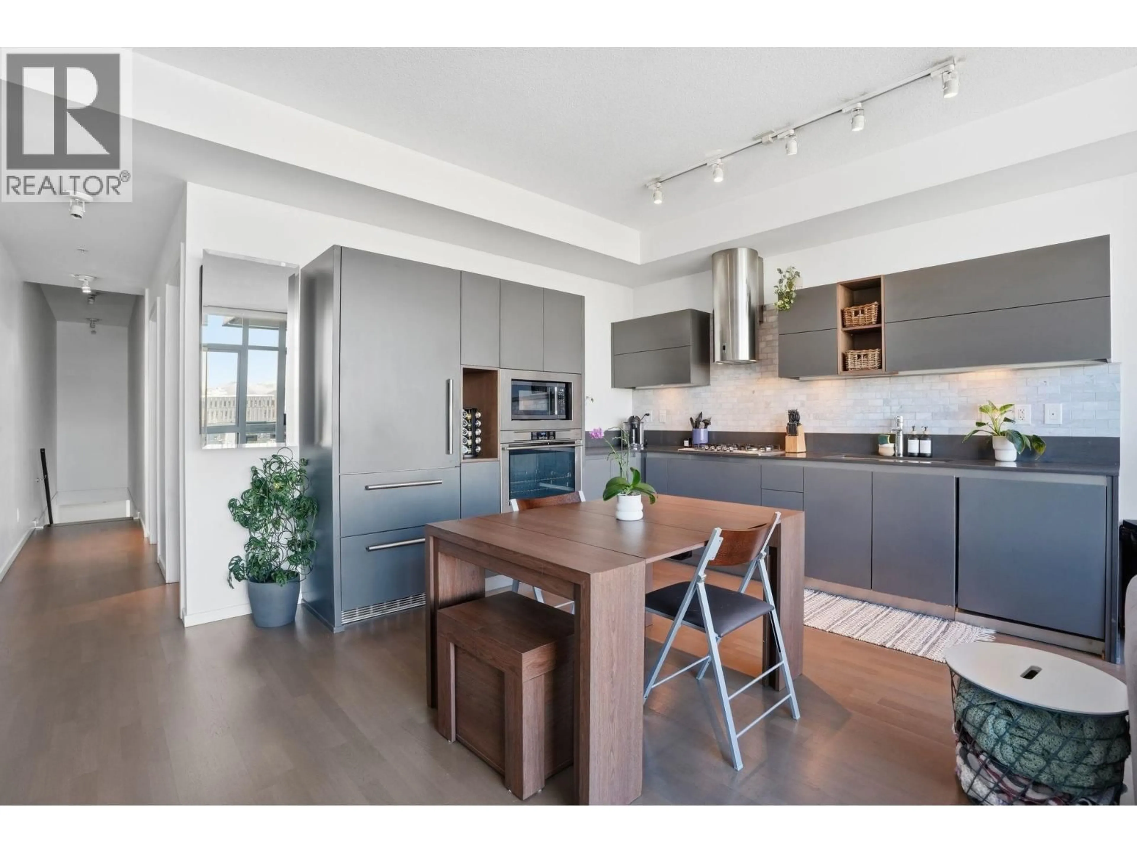 Open concept kitchen, unknown for 309 - 133 8TH AVENUE, Vancouver British Columbia V5T1R8