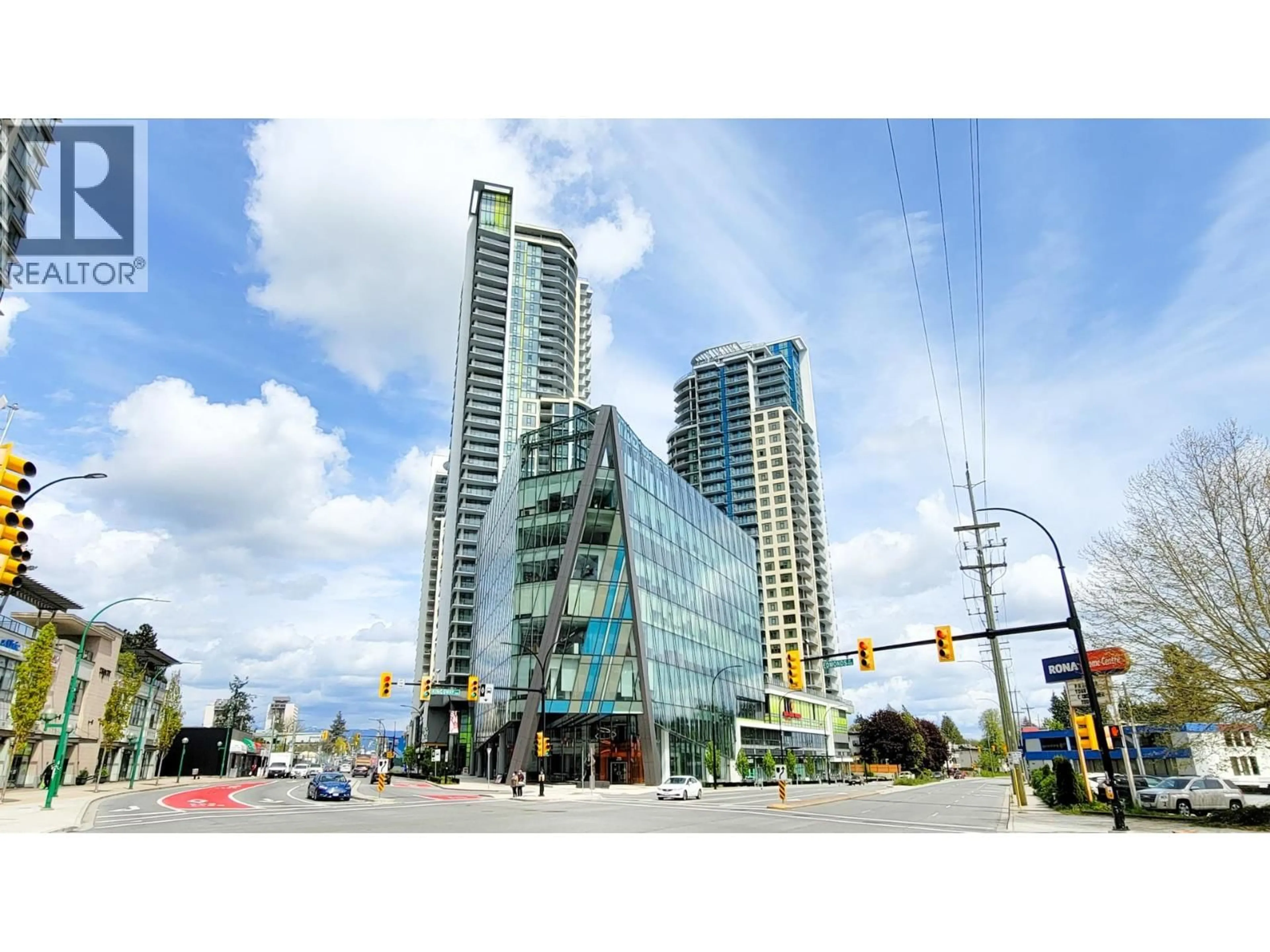 Blurry image for 901 - 7388 KINGSWAY, Burnaby British Columbia V3N0G9