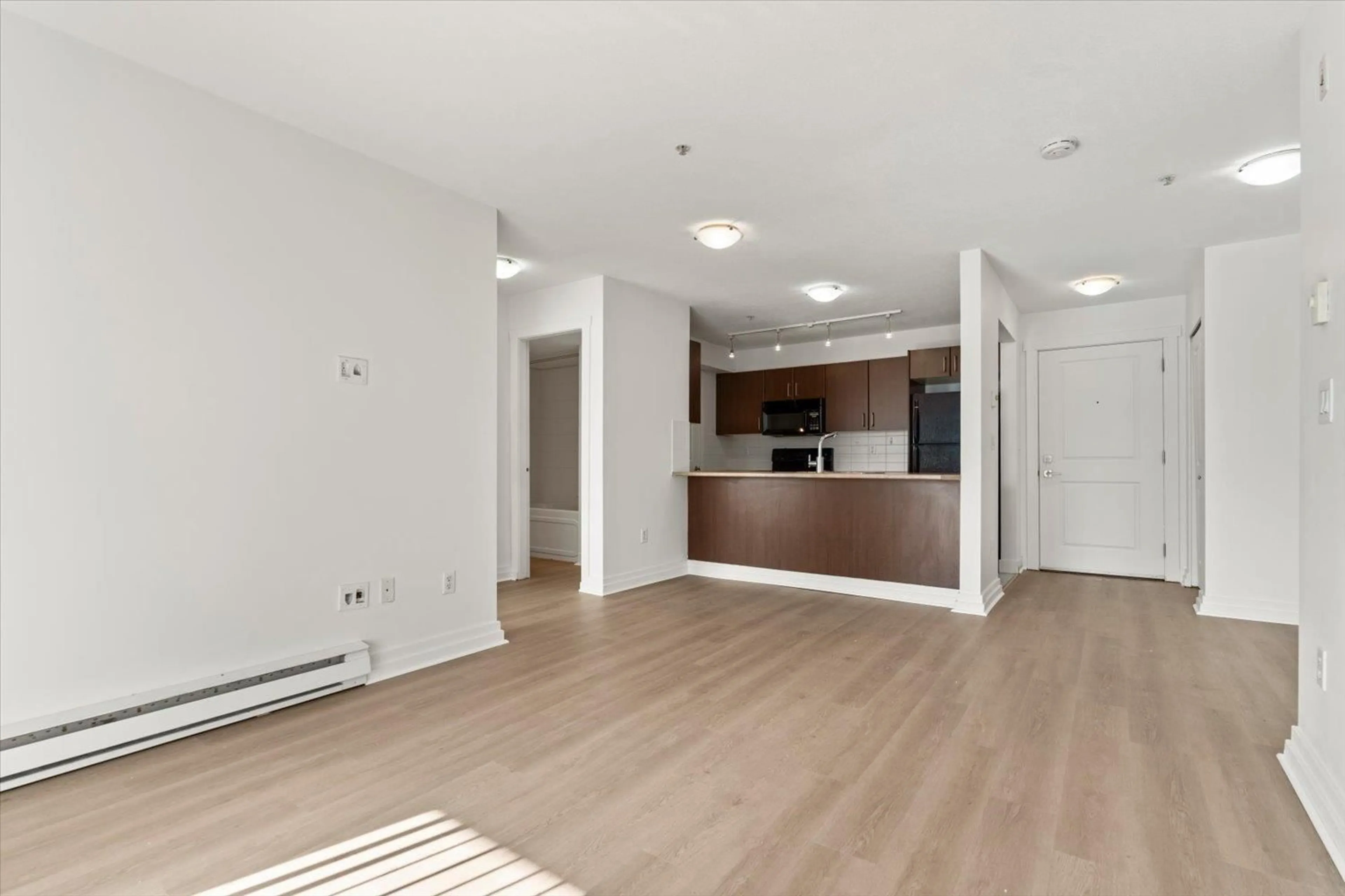 A pic of a room for 109 - 45555 YALE ROAD, Chilliwack British Columbia V2P0A9