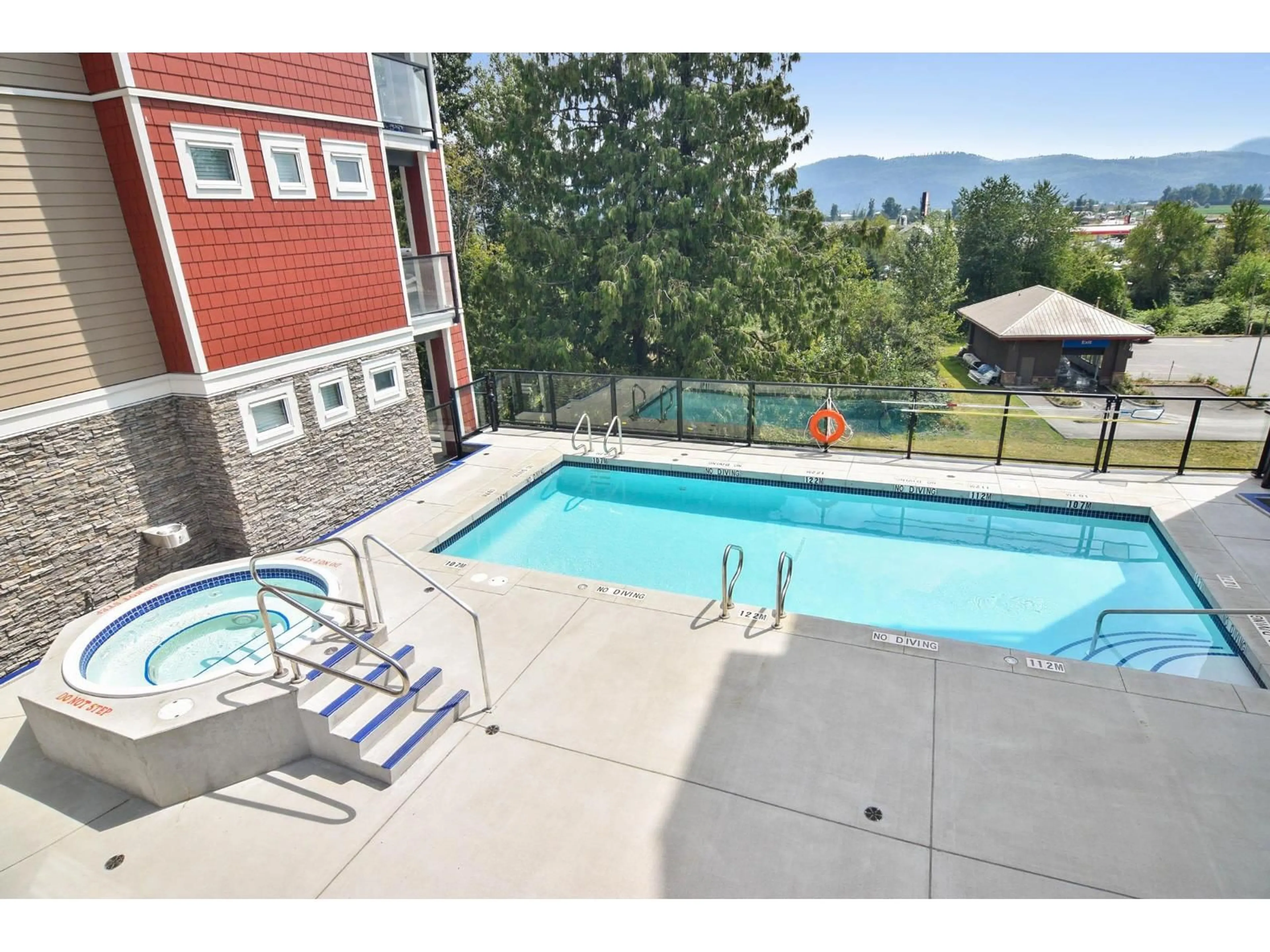 Pool for 411 - 2242 WHATCOM ROAD, Abbotsford British Columbia V3G0G3