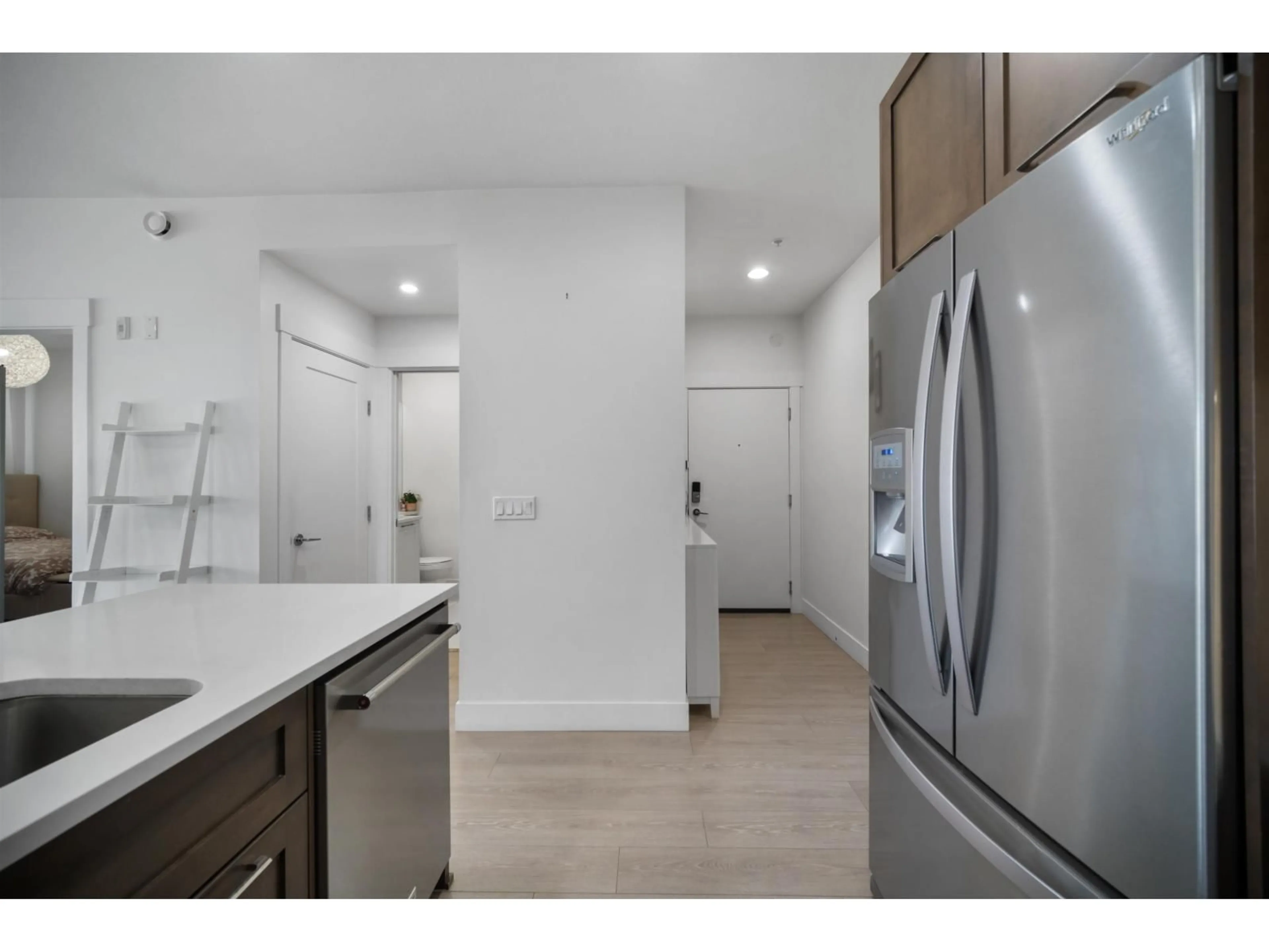 Unknown for 303 - 22087 49 AVENUE, Langley British Columbia V3A0K4