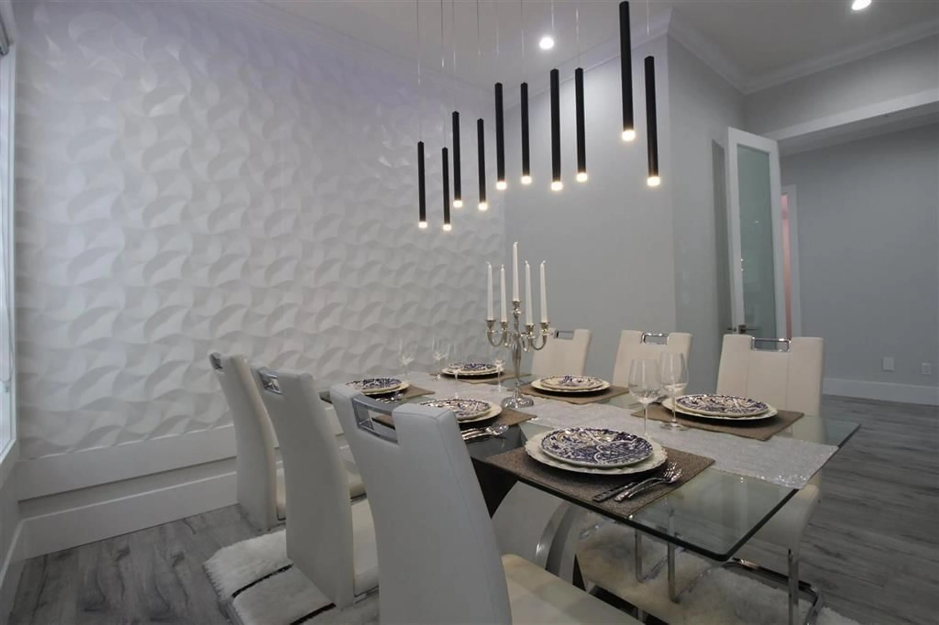 Dining room, ceramic/tile floor for 16668 31B AVENUE, Surrey British Columbia V3Z0P9