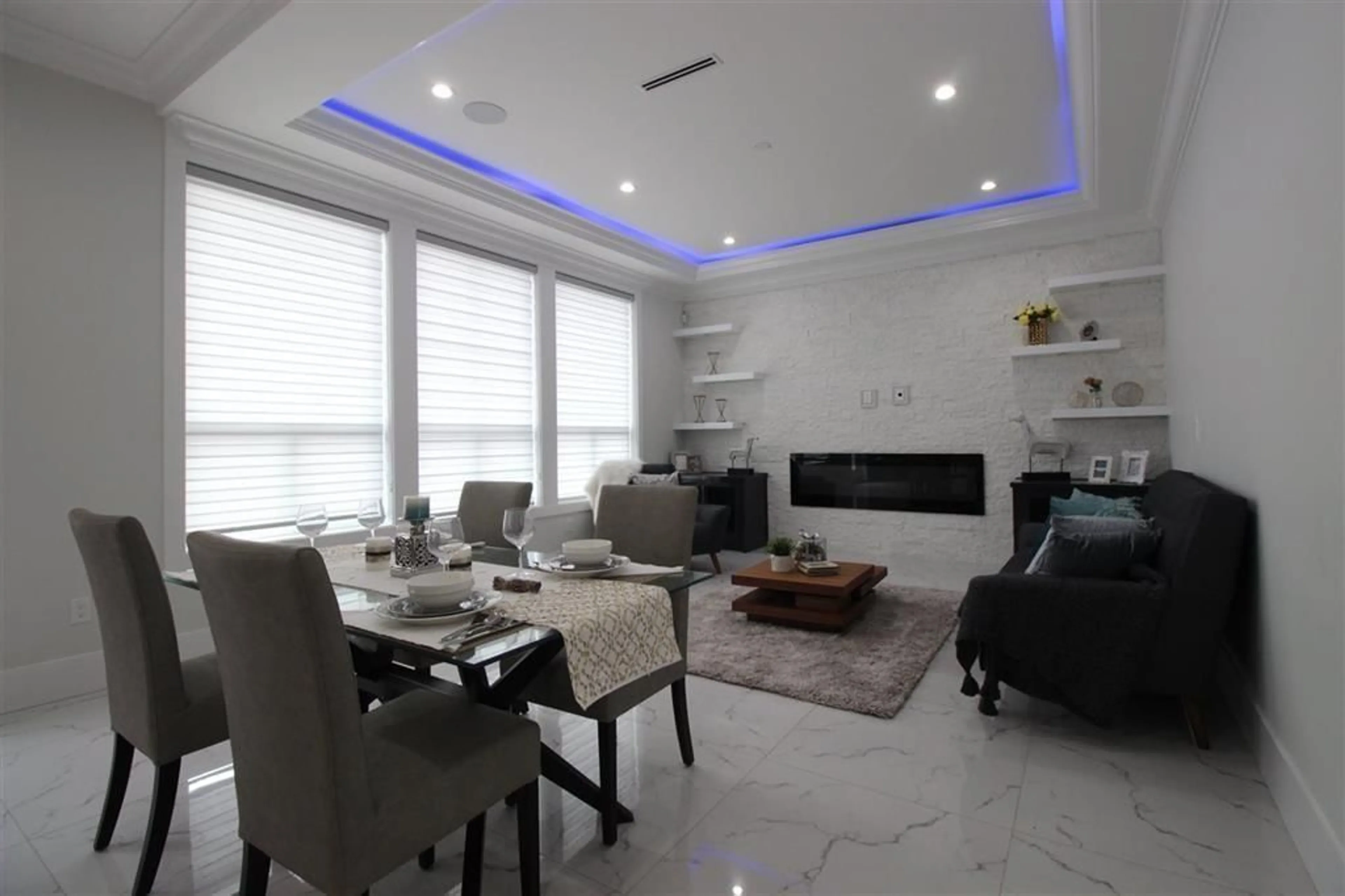 Living room with furniture, unknown for 16668 31B AVENUE, Surrey British Columbia V3Z0P9