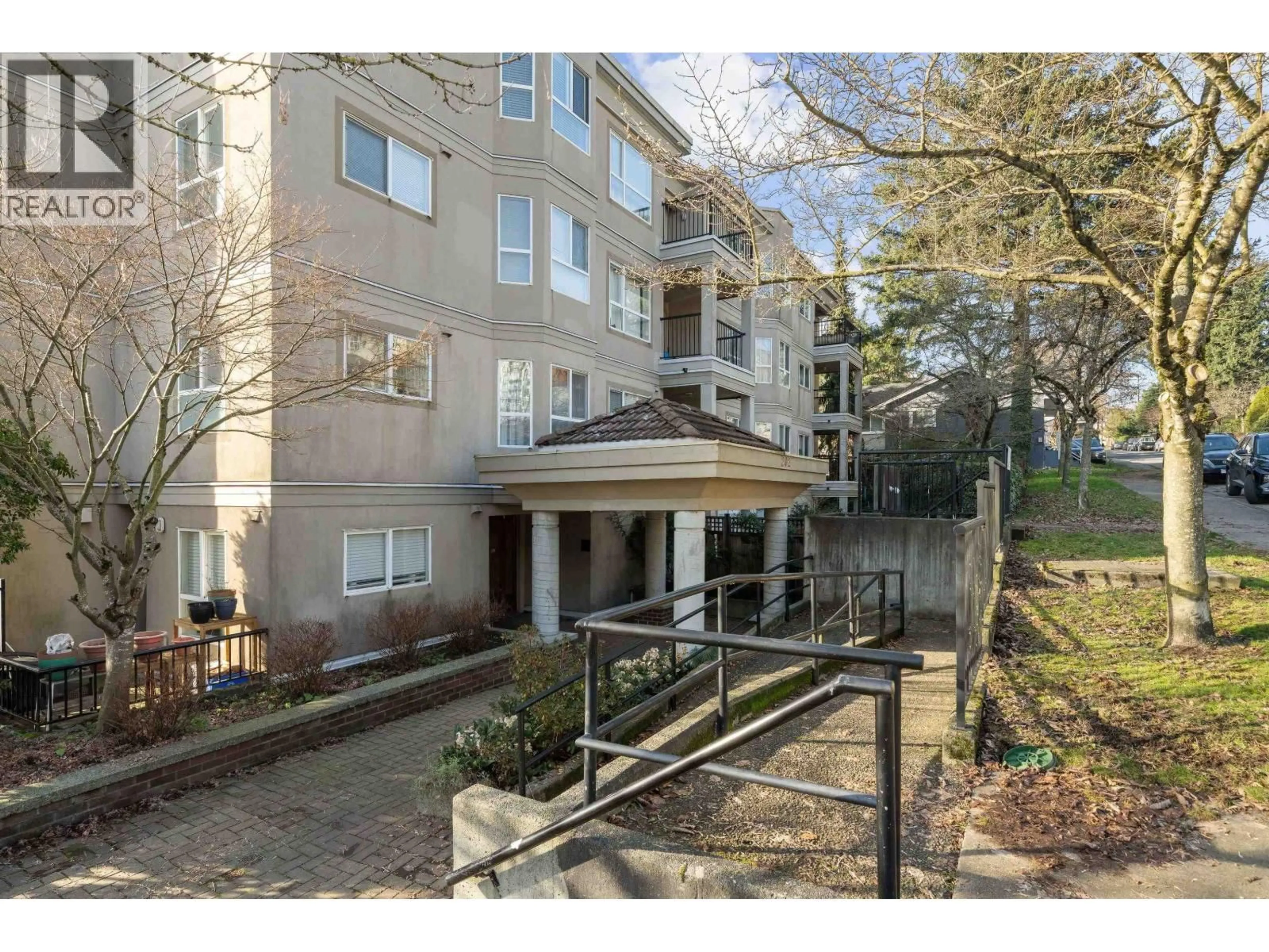 Unknown for 203 - 202 MOWAT STREET, New Westminster British Columbia V3M4B2