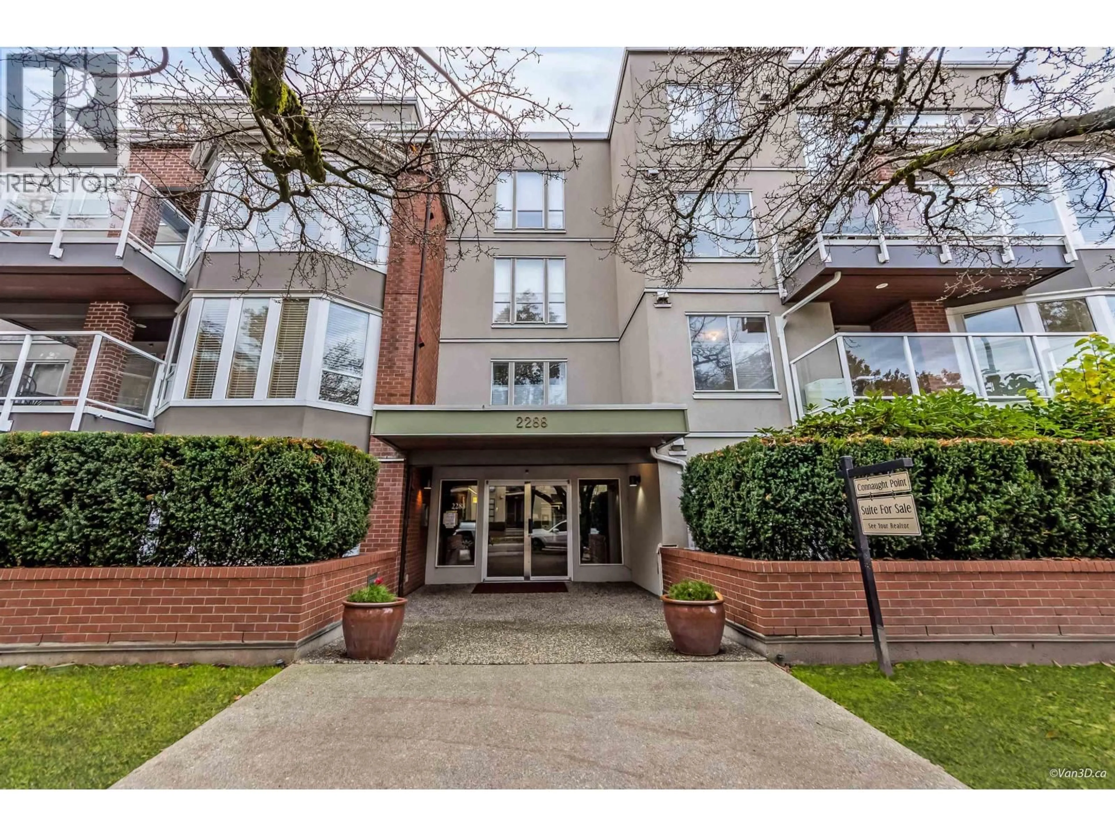 Indoor foyer for 207 - 2288 12TH AVENUE, Vancouver British Columbia V6K4R2