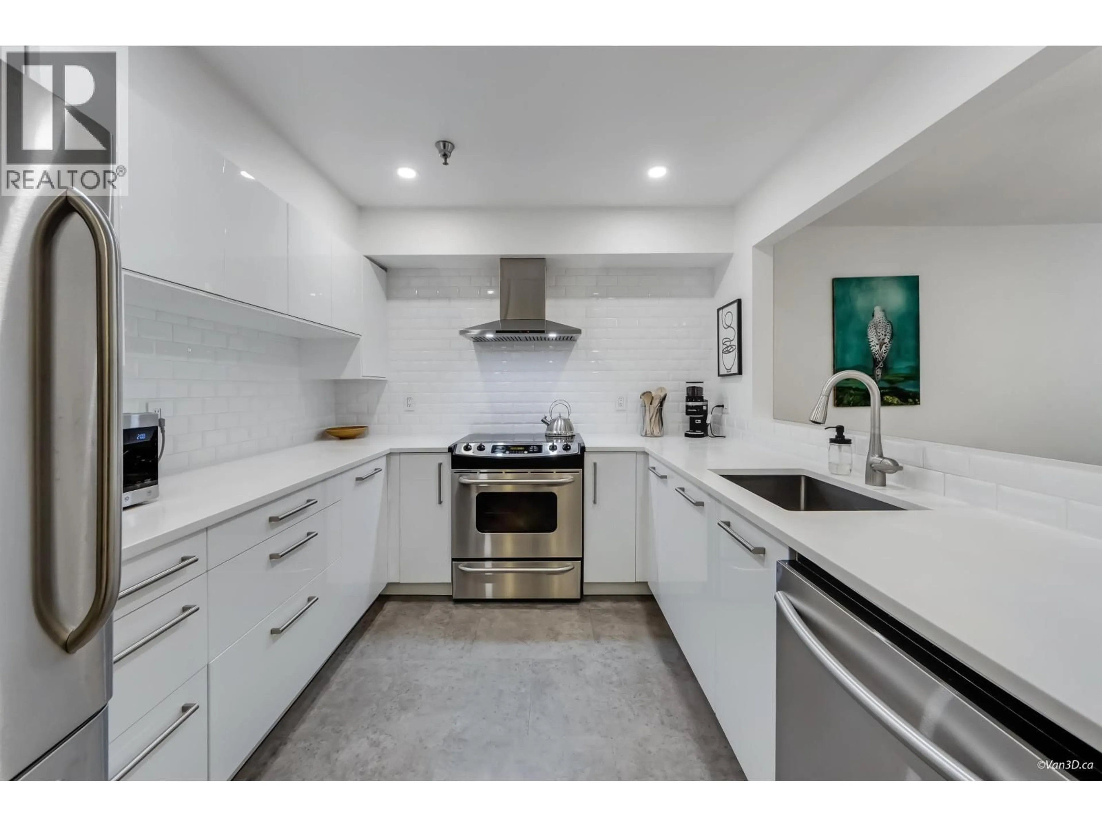 Unknown for 207 - 2288 12TH AVENUE, Vancouver British Columbia V6K4R2