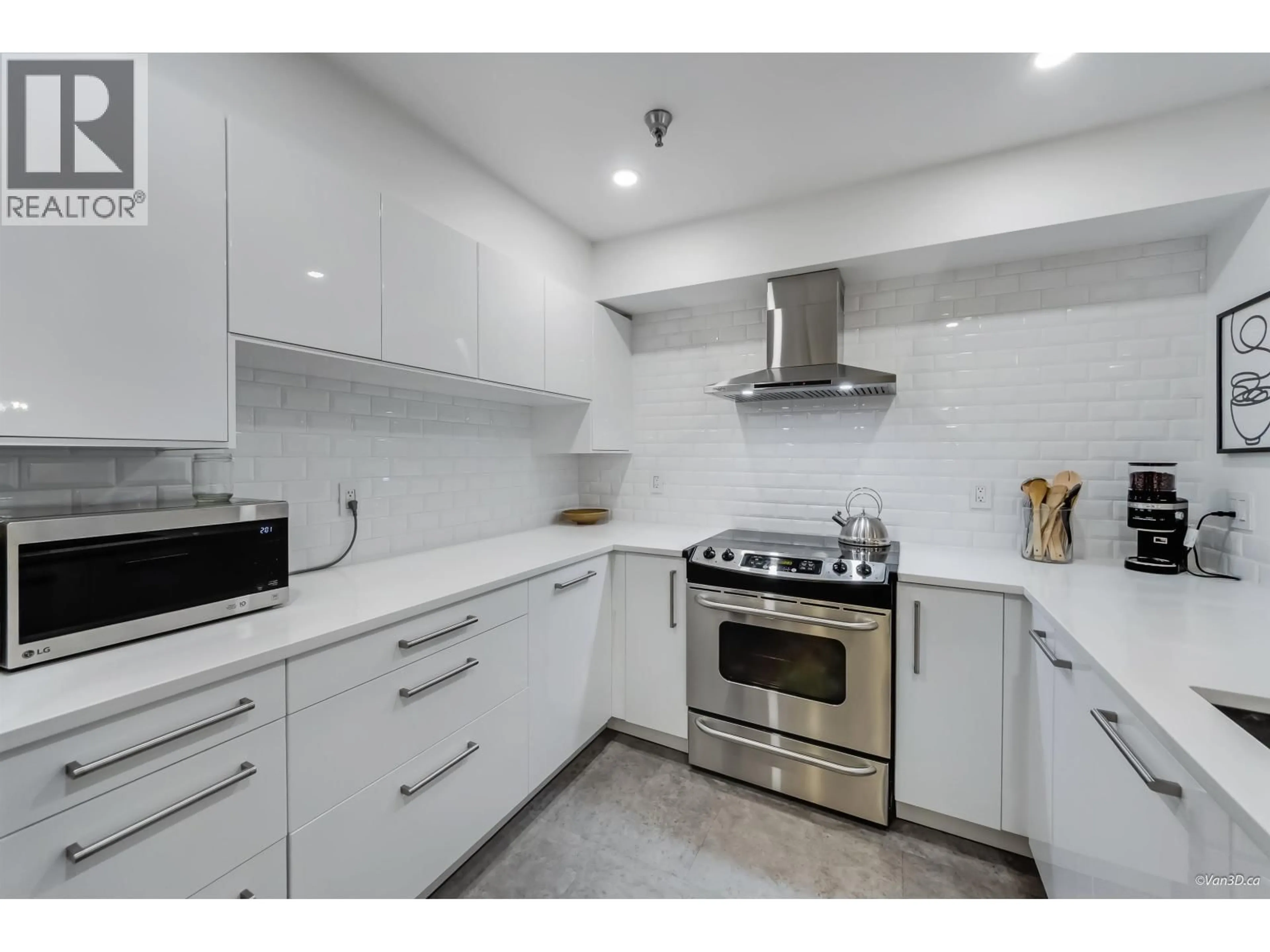 Standard kitchen, ceramic/tile floor for 207 - 2288 12TH AVENUE, Vancouver British Columbia V6K4R2
