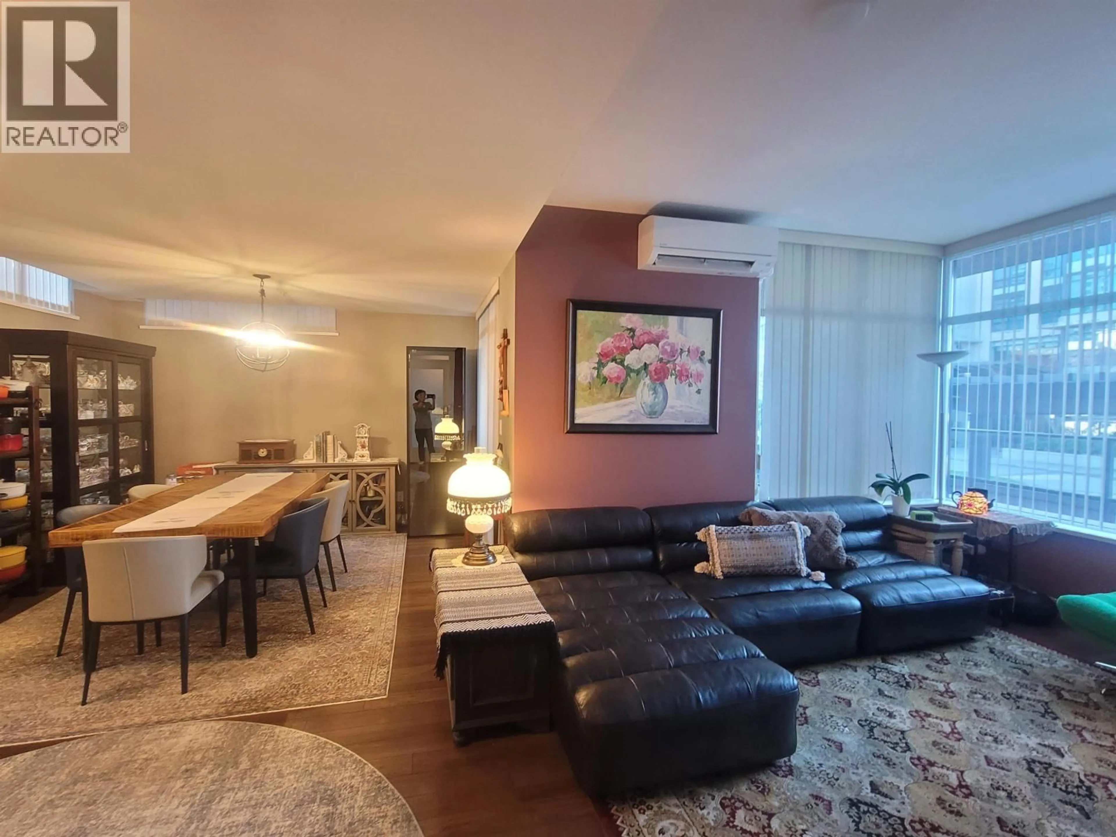 Living room with furniture, unknown for TH2 - 2077 ROSSER AVENUE, Burnaby British Columbia V5C0G6