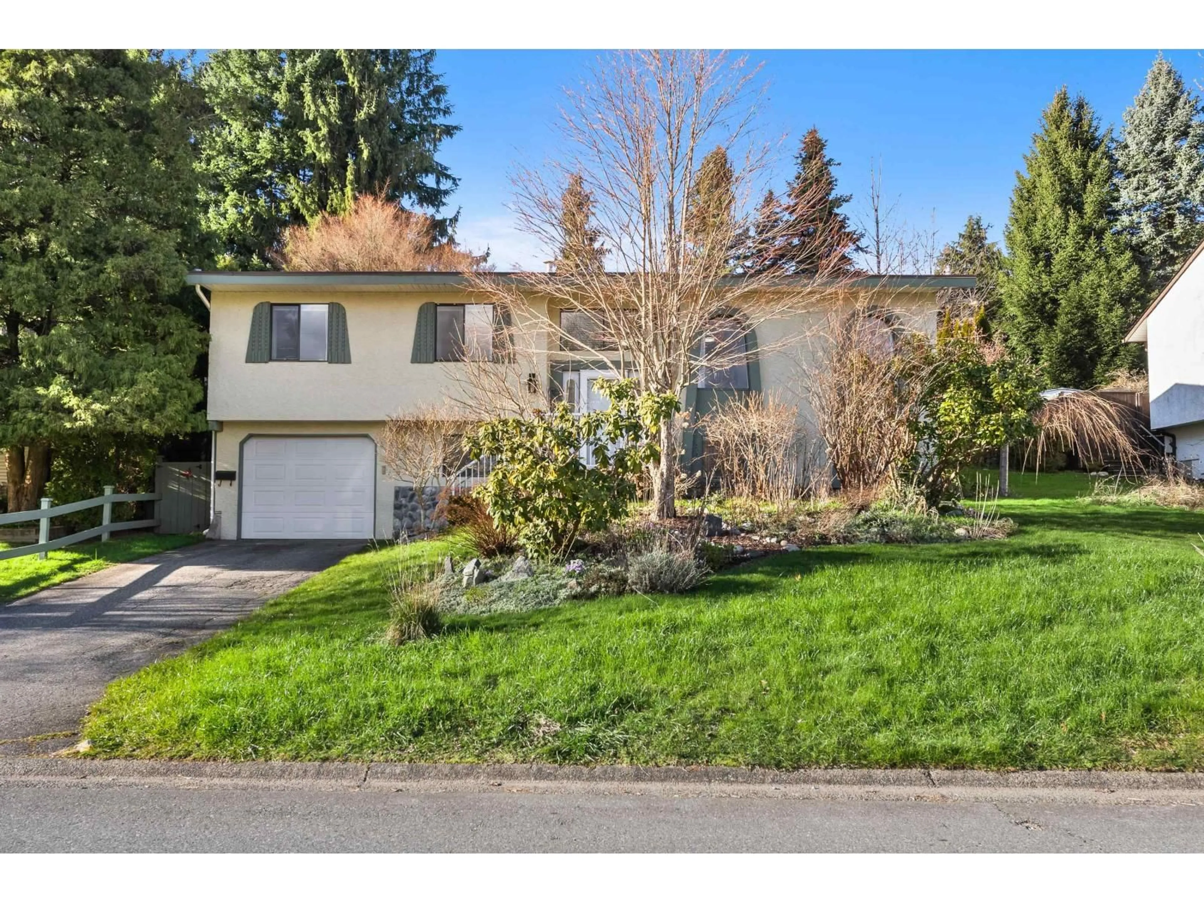 Home with vinyl exterior material, street for 8317 BLUEBERRY DRIVE, Mission British Columbia V2V5W4