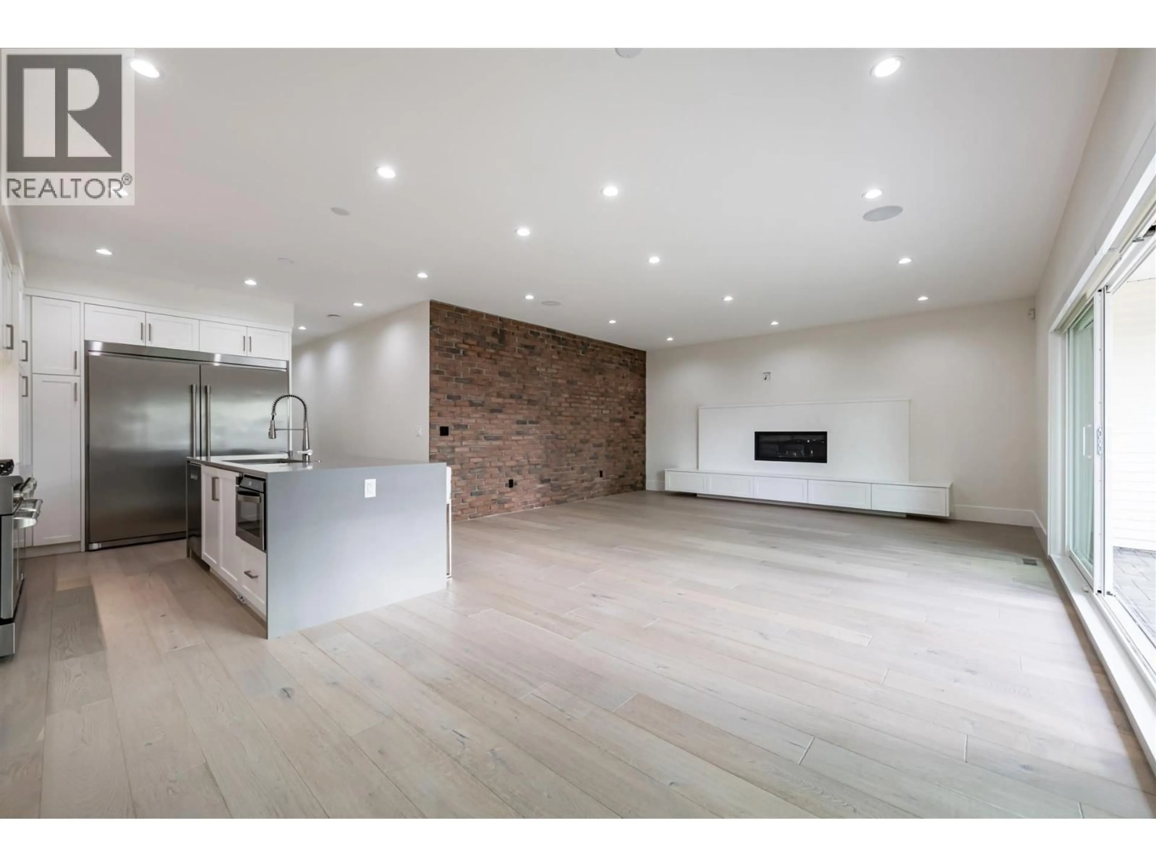 Open concept kitchen, unknown for 6220 LOCHDALE STREET, Burnaby British Columbia V5B2M5
