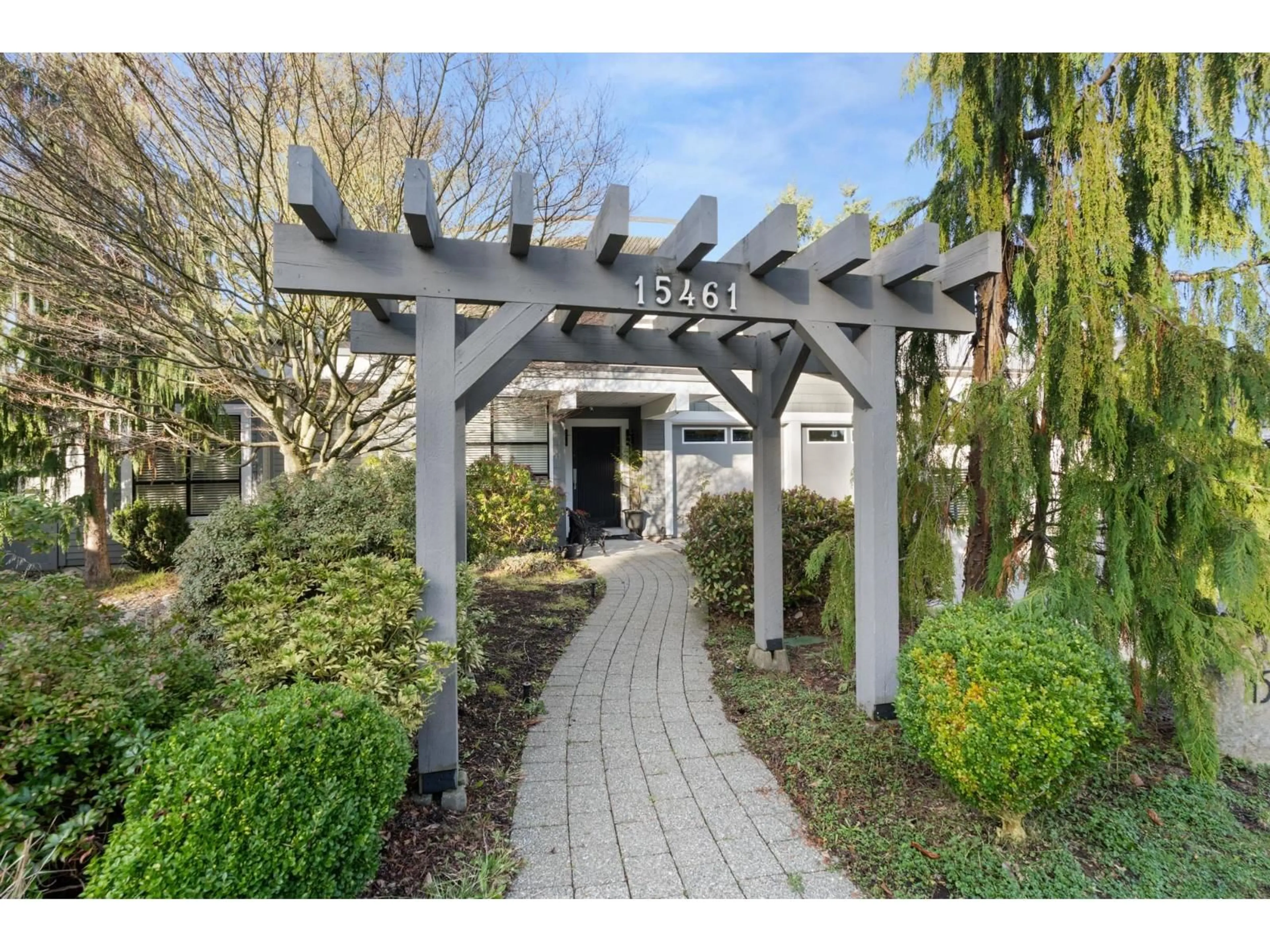 Unknown for 15461 18TH AVENUE, Surrey British Columbia V4A1X1