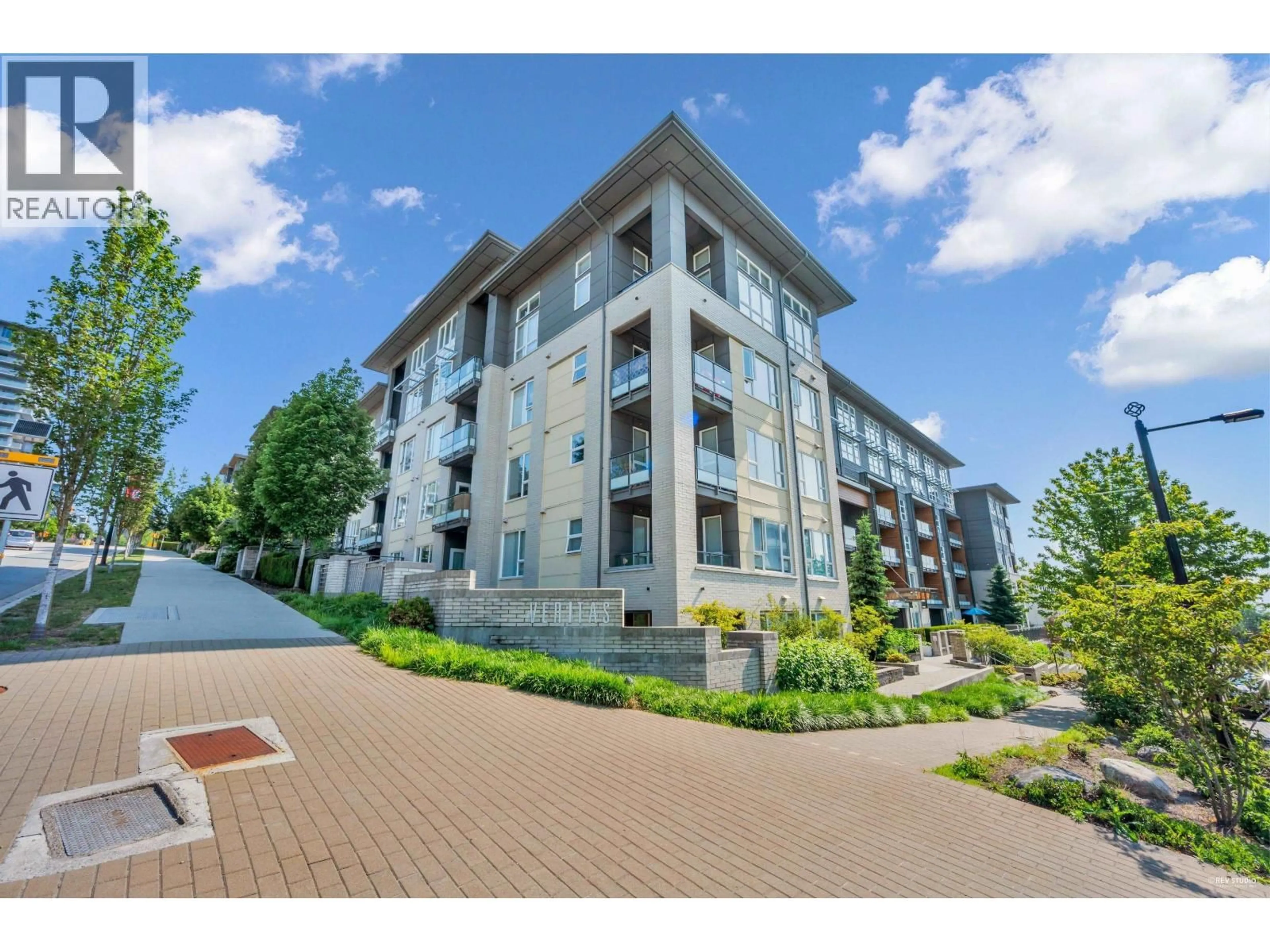 A pic from outside/outdoor area/front of a property/back of a property/a pic from drone, unknown for 309 - 9877 UNIVERSITY CRESCENT, Burnaby British Columbia V5A0E5