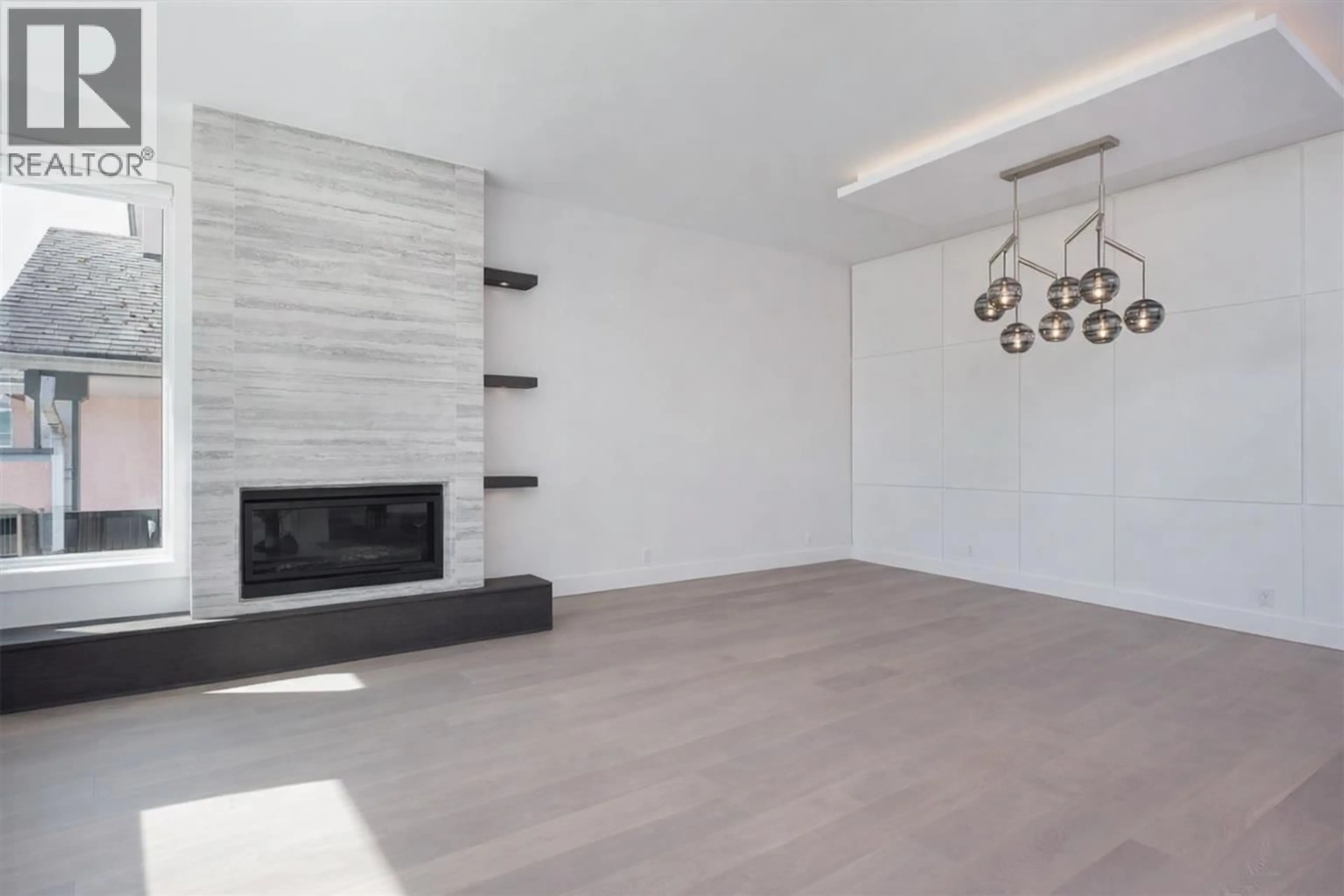 Unknown for 356 28TH STREET, North Vancouver British Columbia V7N2J1