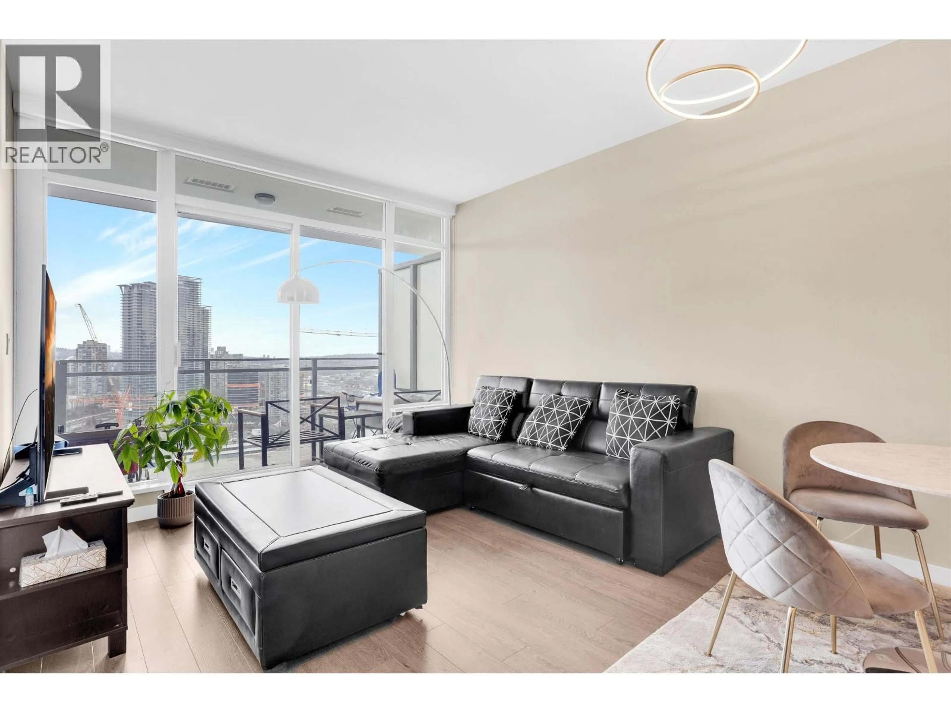 Living room with furniture, unknown for 1807 - 4485 SKYLINE DRIVE, Burnaby British Columbia V5C0J2