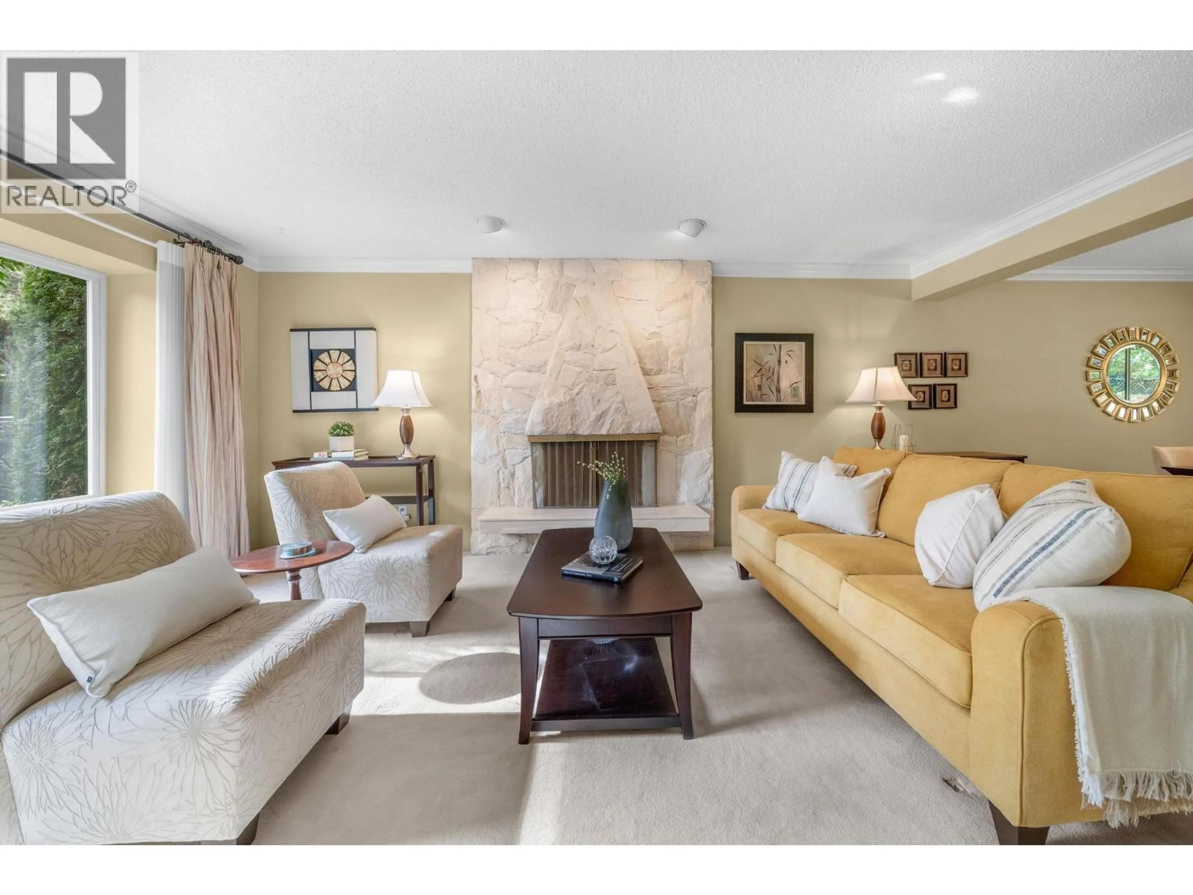 Living room with furniture, unknown for 1168 CANYON BOULEVARD, North Vancouver British Columbia V7R2K4