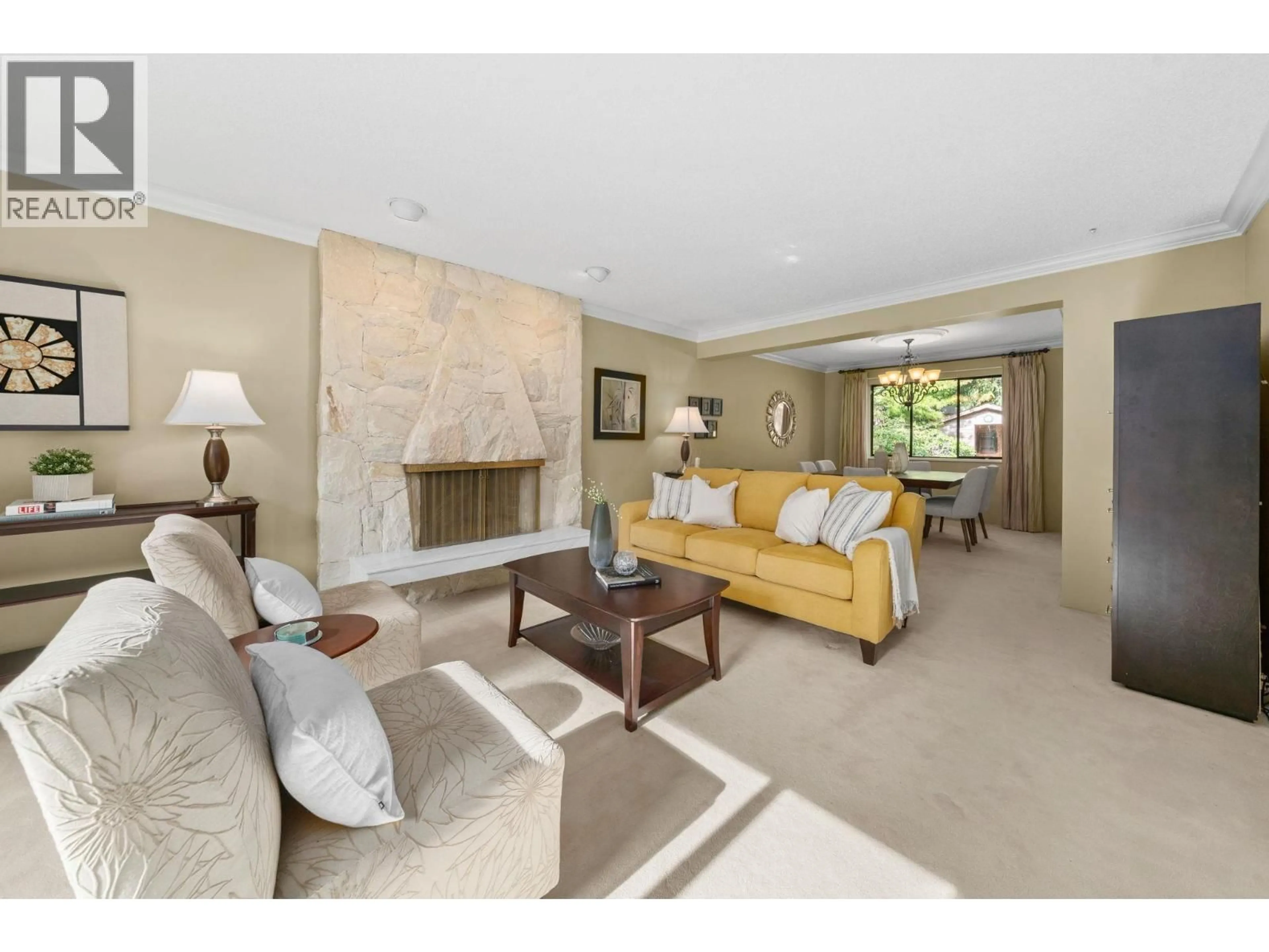 Living room with furniture, unknown for 1168 CANYON BOULEVARD, North Vancouver British Columbia V7R2K4