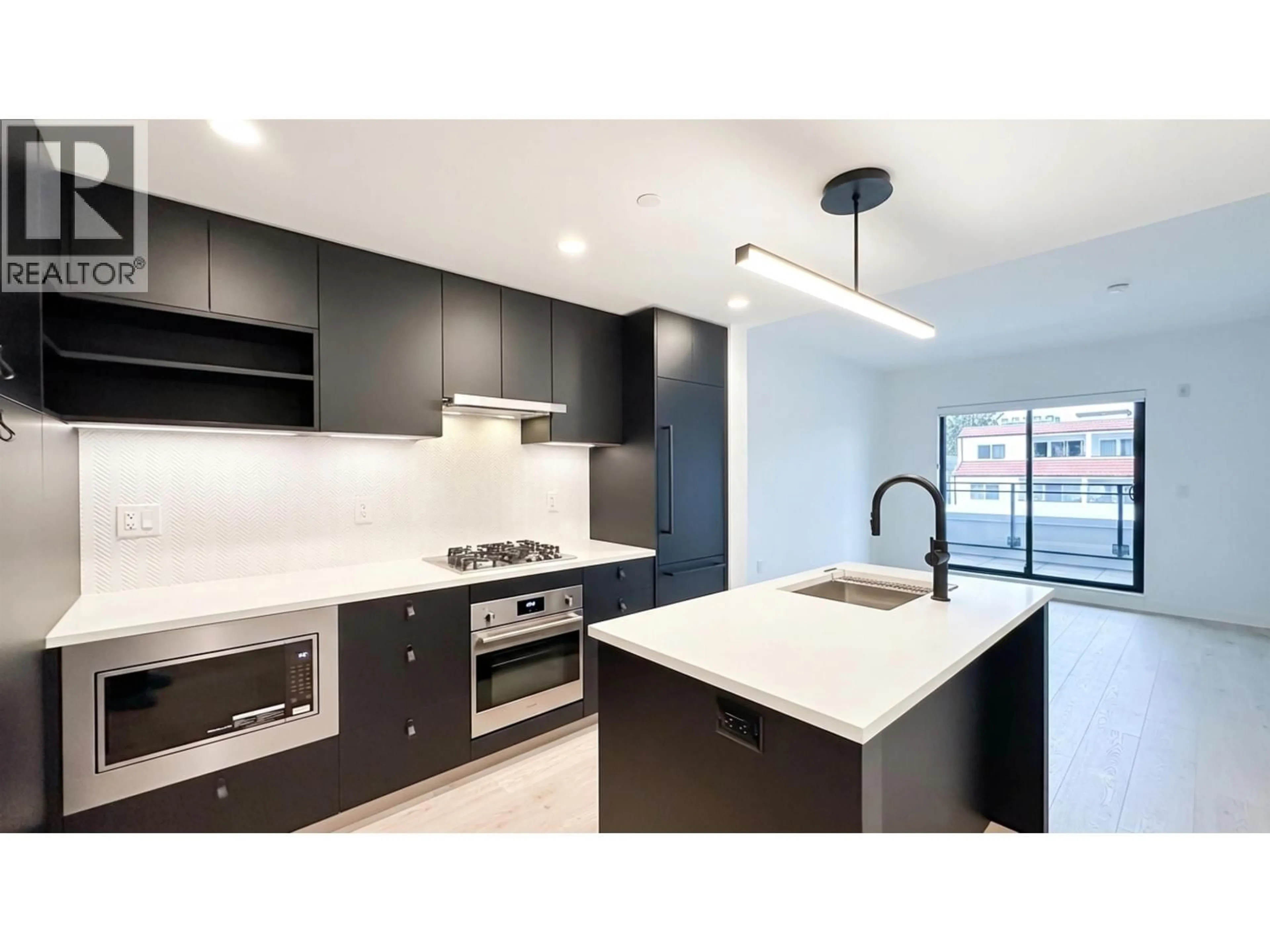 Unknown for 204 - 1680 12TH AVENUE, Vancouver British Columbia V5N2A3