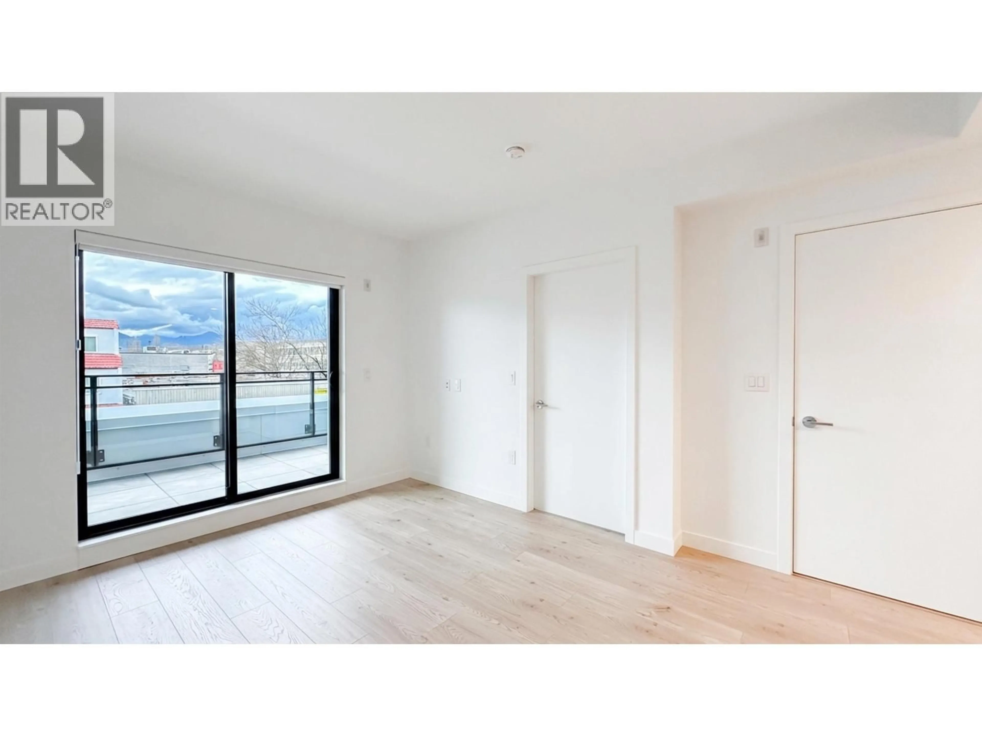 A pic of a room for 204 - 1680 12TH AVENUE, Vancouver British Columbia V5N2A3