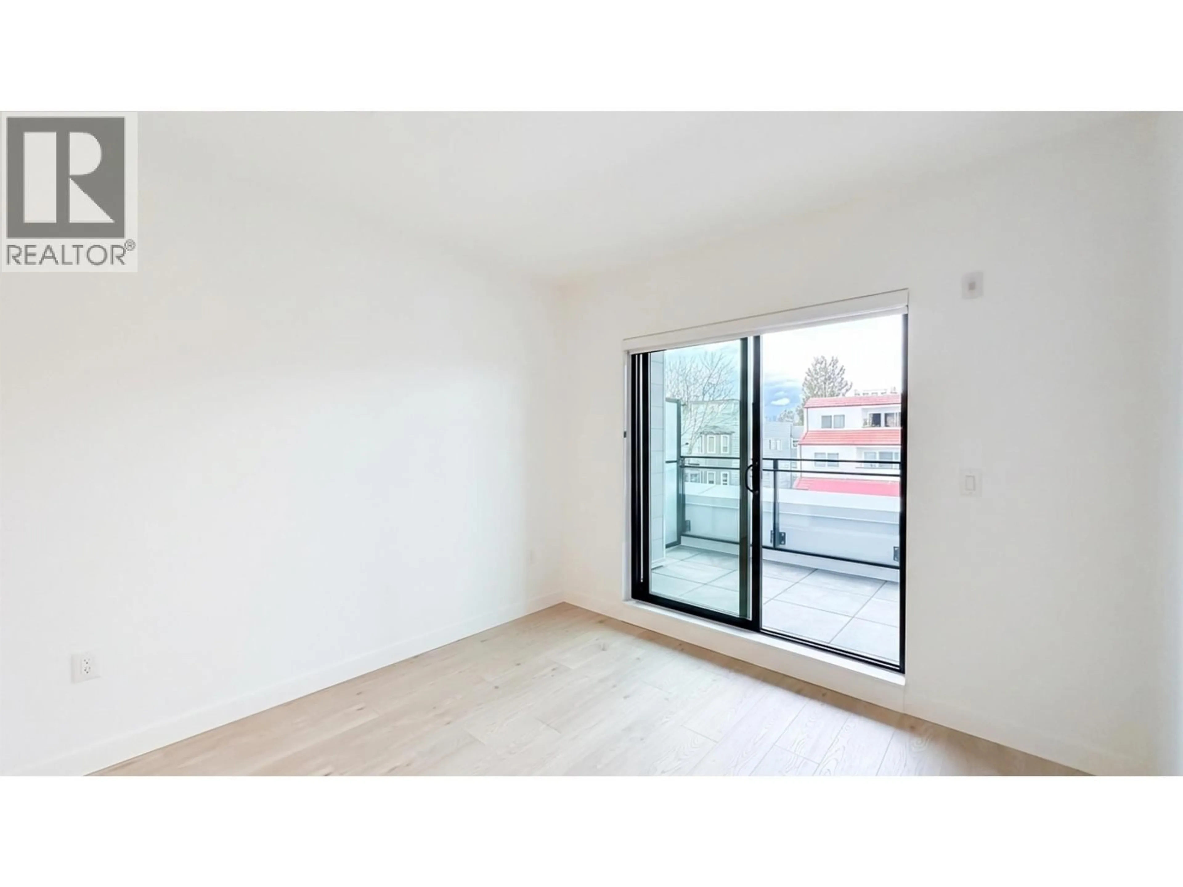 A pic of a room for 204 - 1680 12TH AVENUE, Vancouver British Columbia V5N2A3