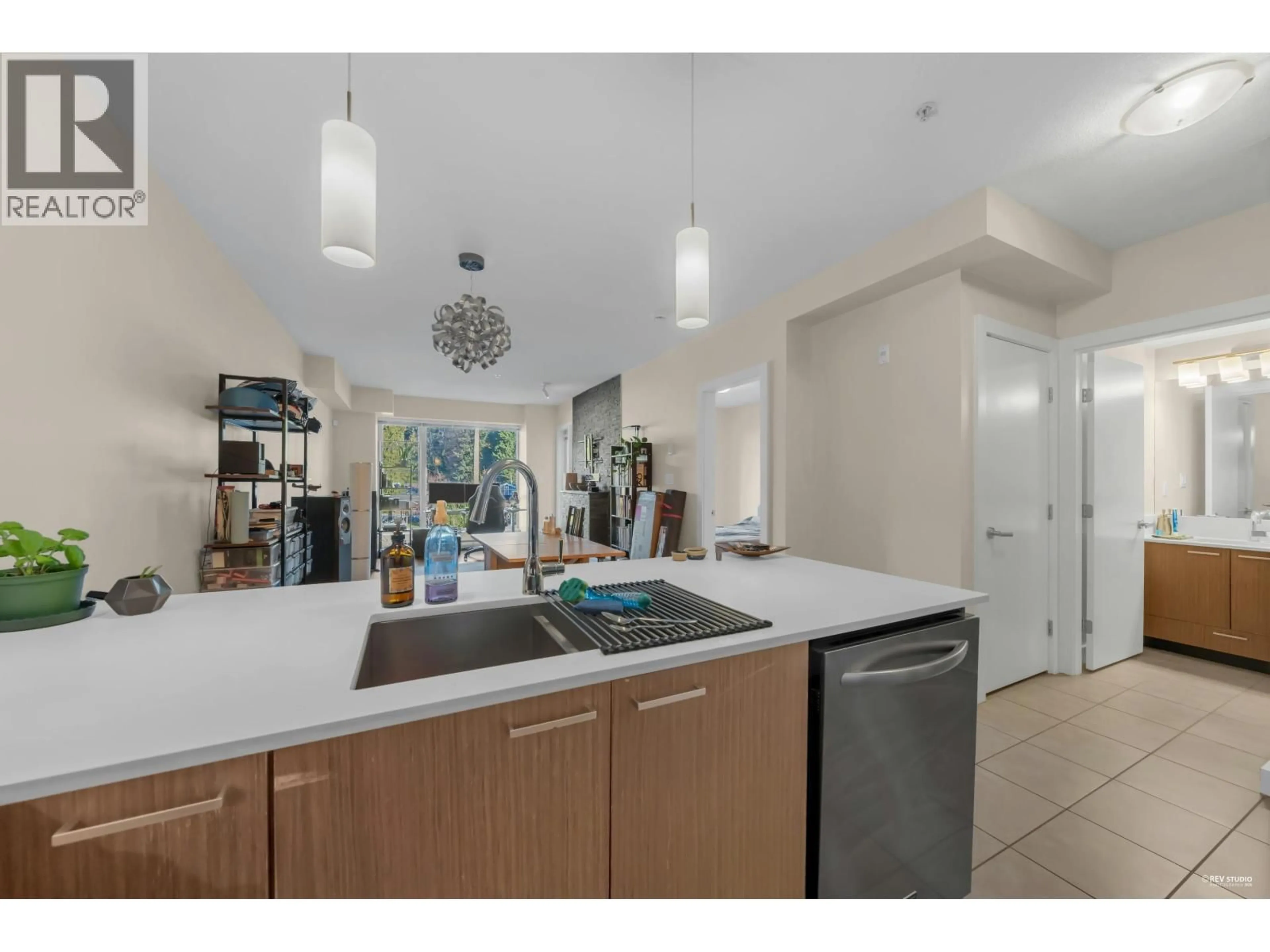 Open concept kitchen, unknown for 315 - 1330 MARINE DRIVE, North Vancouver British Columbia V7P1T4
