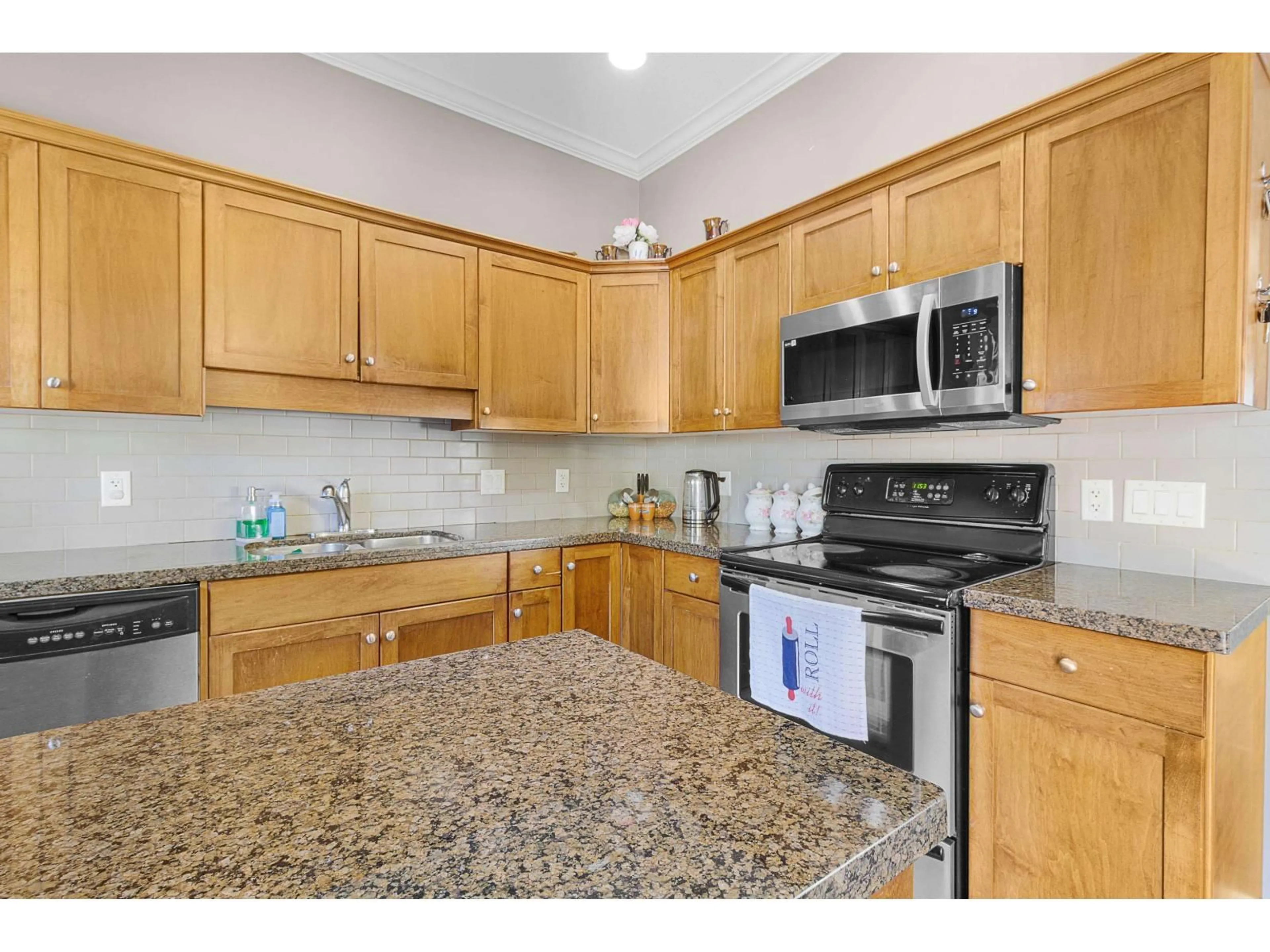 Standard kitchen, unknown for 18 - 31235 UPPER MACLURE ROAD, Abbotsford British Columbia V2T0B2